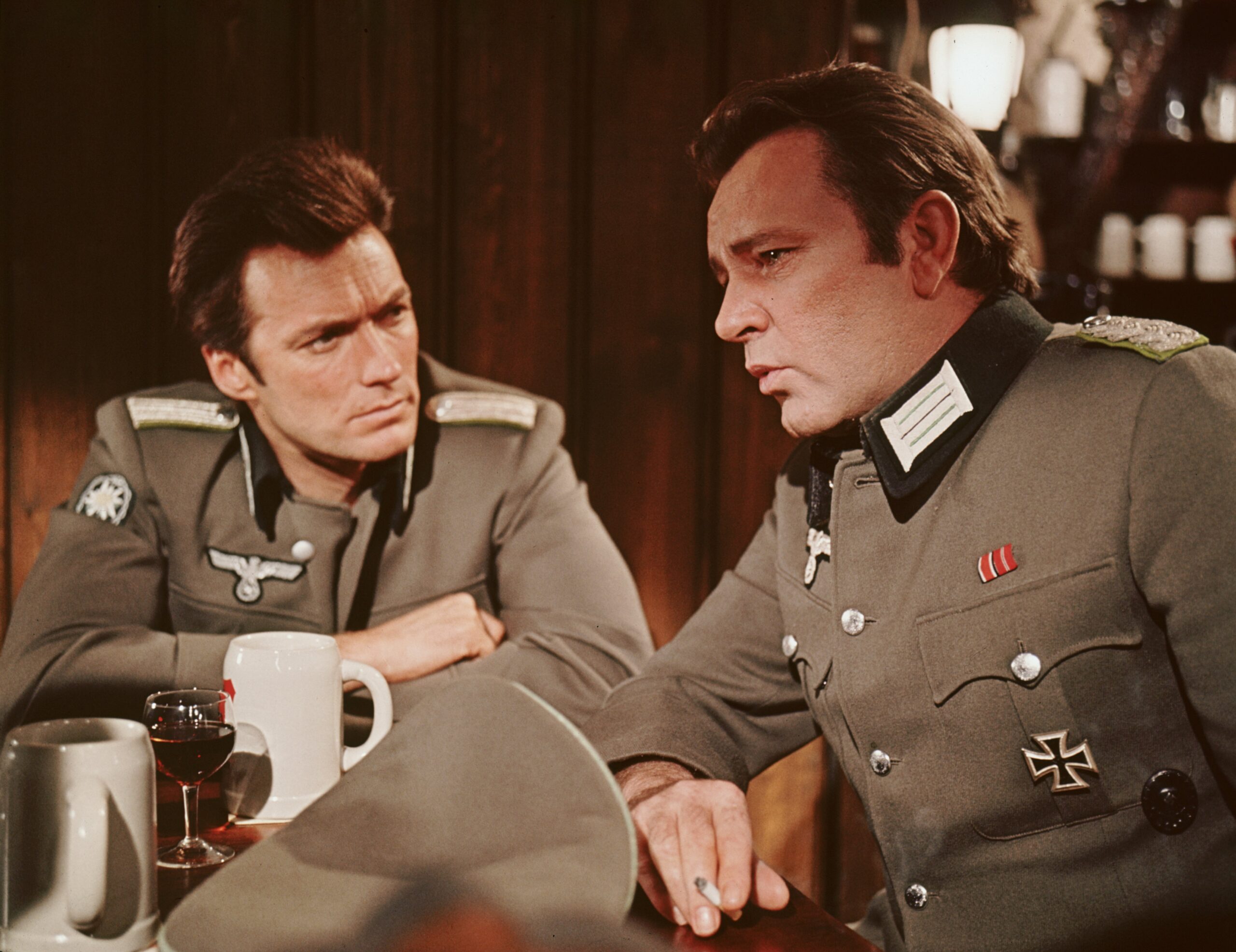 荒鷲の要塞 ポスター クリント イーストウッド 戦争映画 eastwood 荒鷲の要塞 - 映画情報・レビュー・評価・あらすじ・動画配信