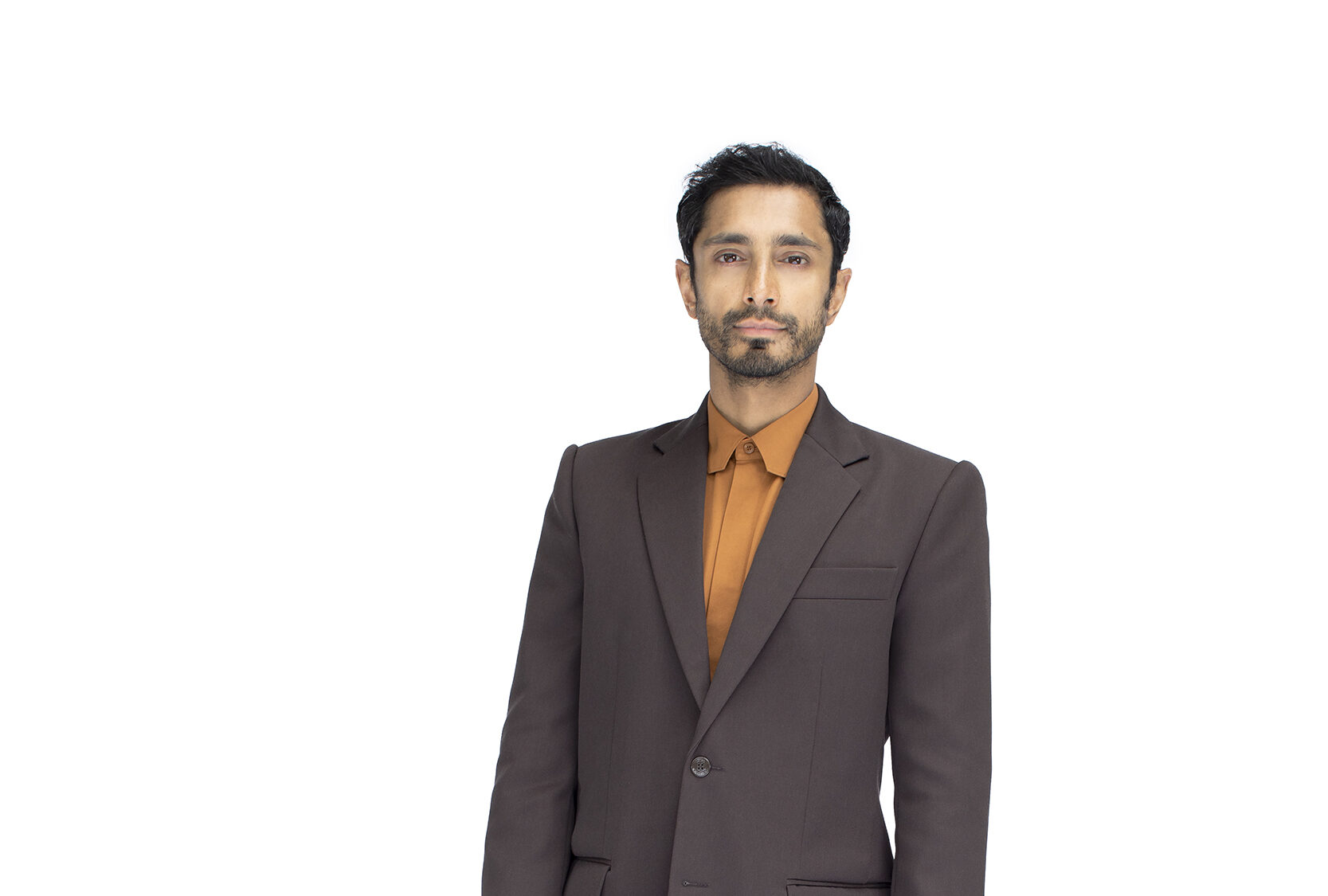 ヴィオラ・デイヴィス、リズ・アーメッドらが第27回全米映画俳優組合賞でルイ・ヴィトンを着用