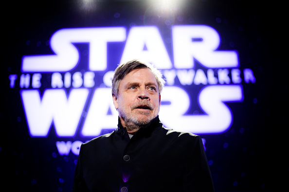“スター・ウォーズの日”を祝ってマーク・ハミル、ナタリー・ポートマンらがSNSに続々投稿