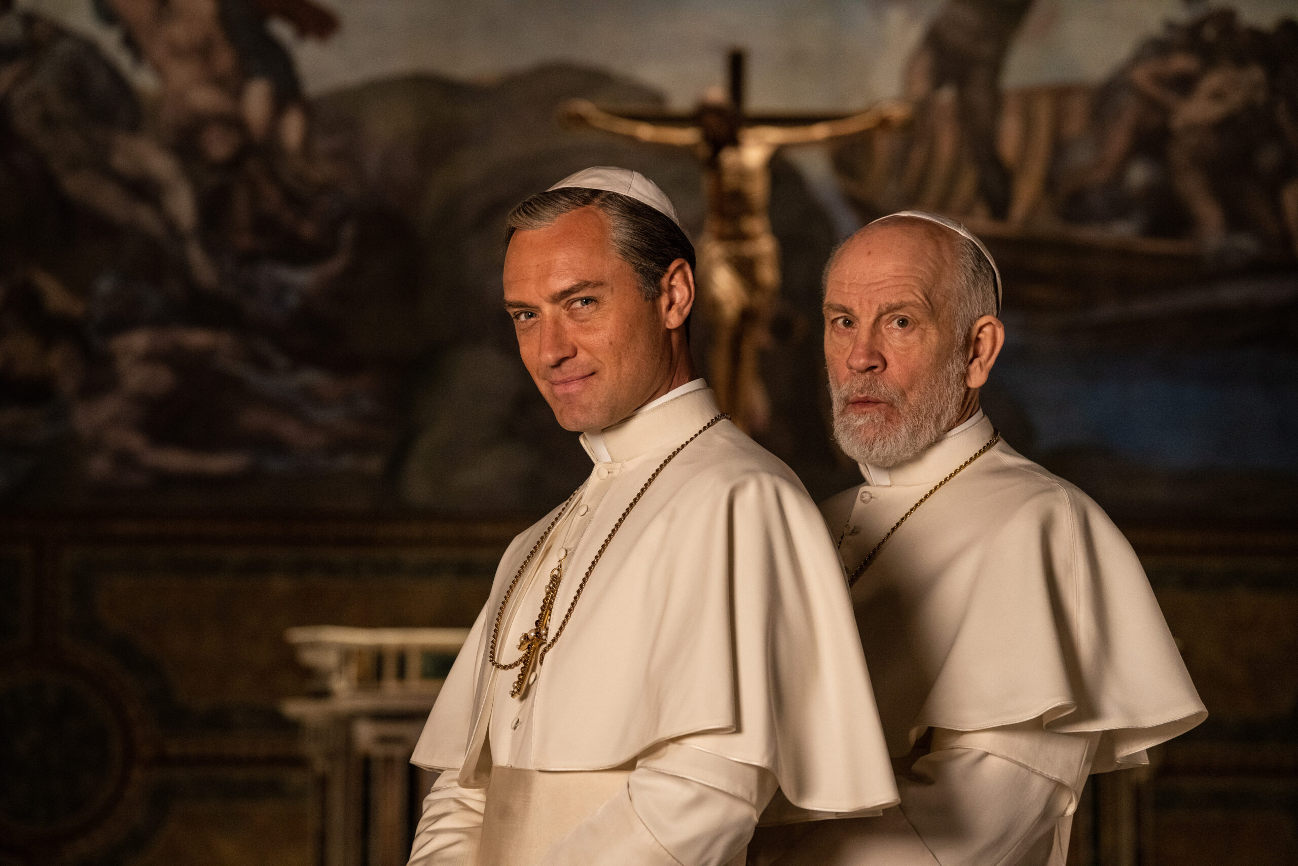 新旧教皇を演じたジュード・ロウ&ジョン・マルコヴィッチが秘話を披露 『ニュー・ポープ 悩める新教皇』インタビュー映像解禁