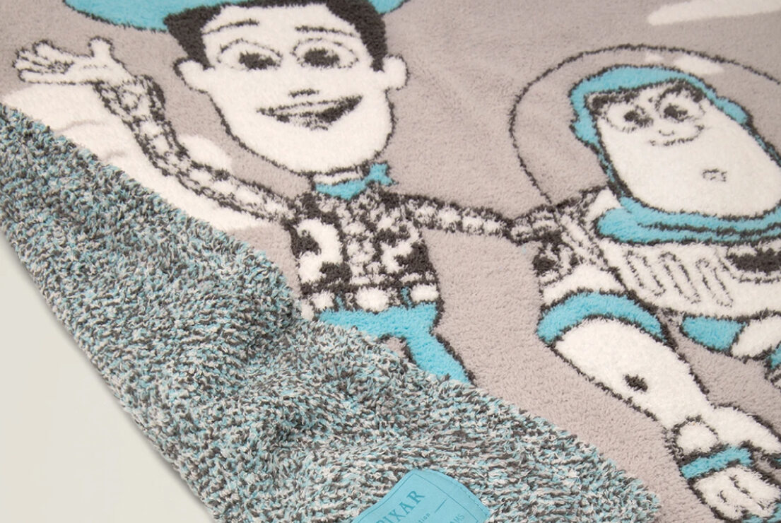 『トイ・ストーリー』『マンダロリアン』をモチーフにしたブランケットが登場