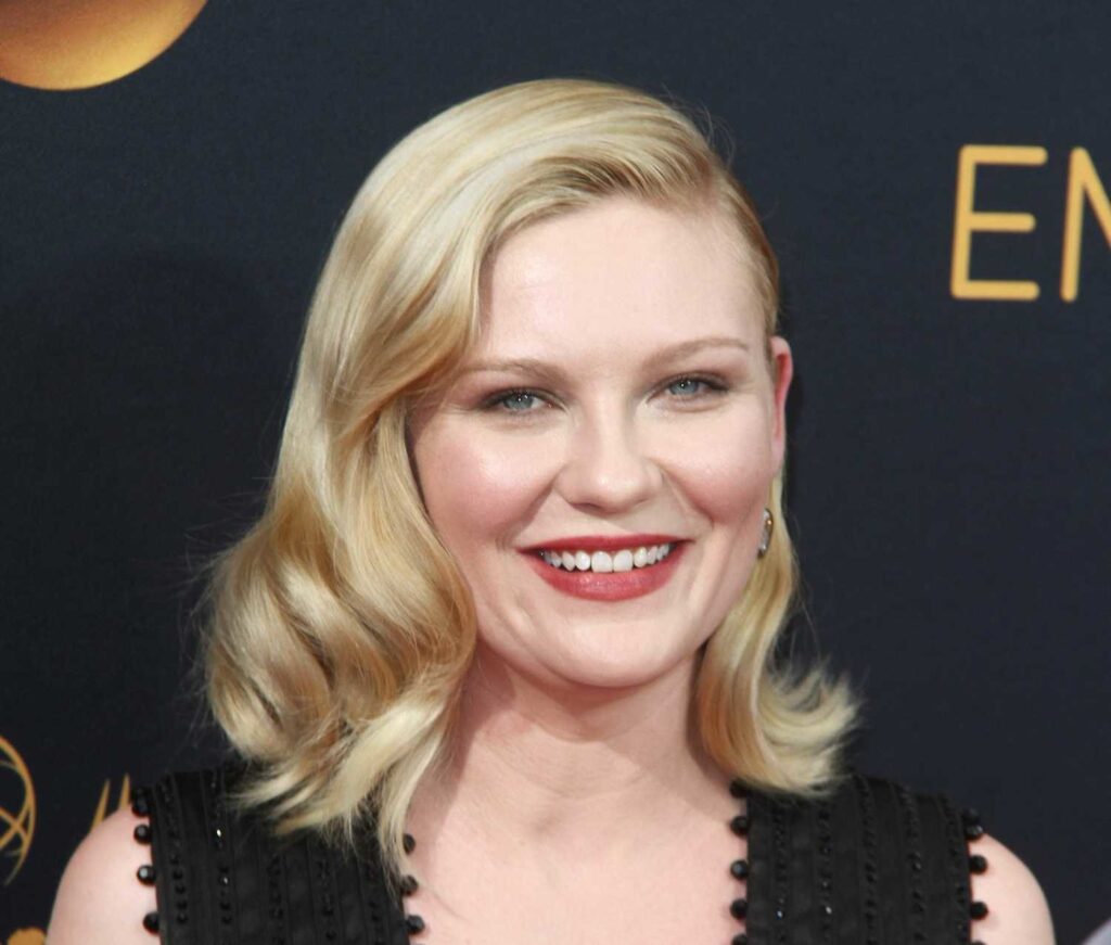 キルステン・ダンストが4か月前に第2子を出産していたことを公表