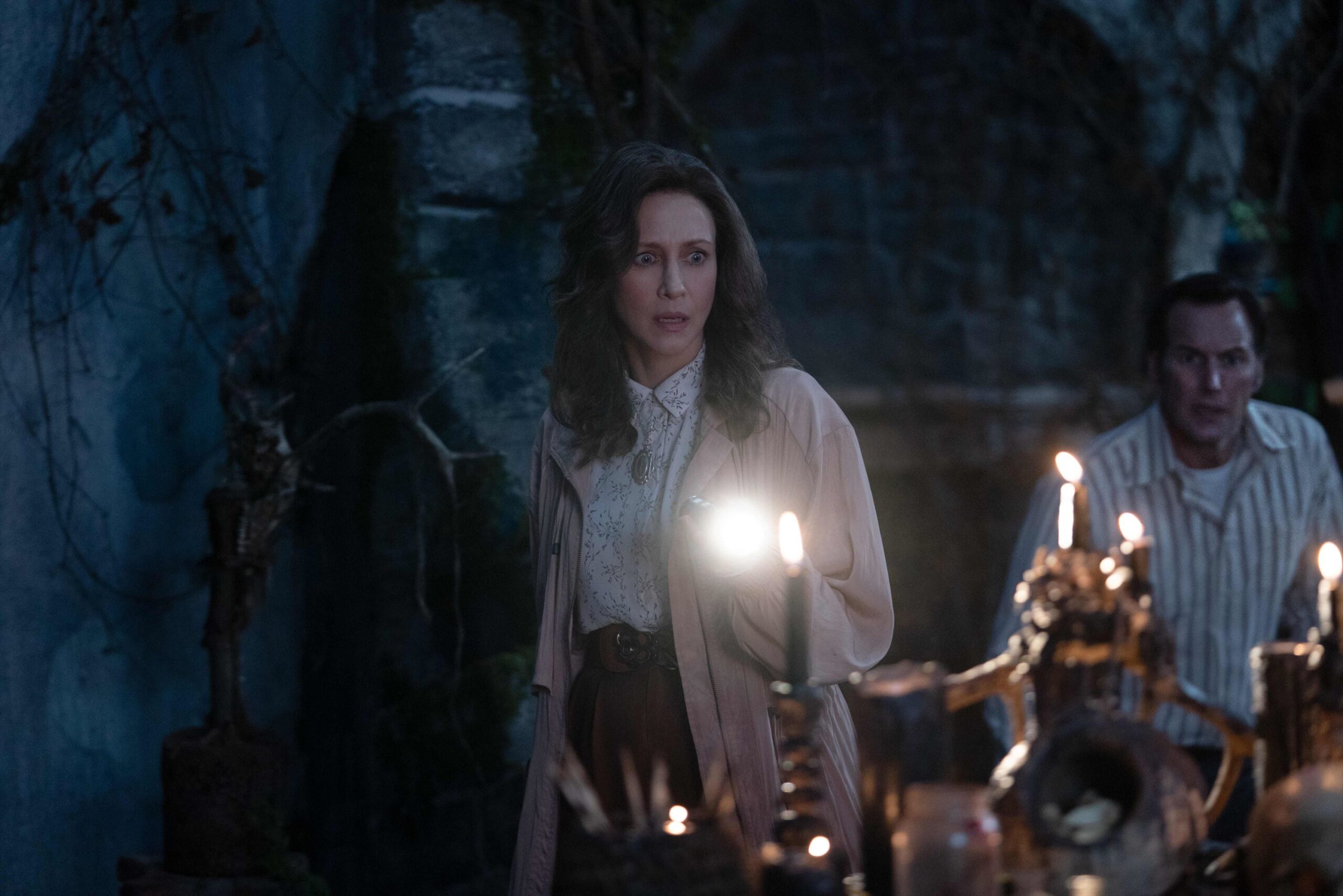 「実話って考えたらヤバい」「シリーズでベスト」絶賛の声続々の『死霊館 悪魔のせいなら、無罪。』がシリーズ史上No.1の大ヒットスタート