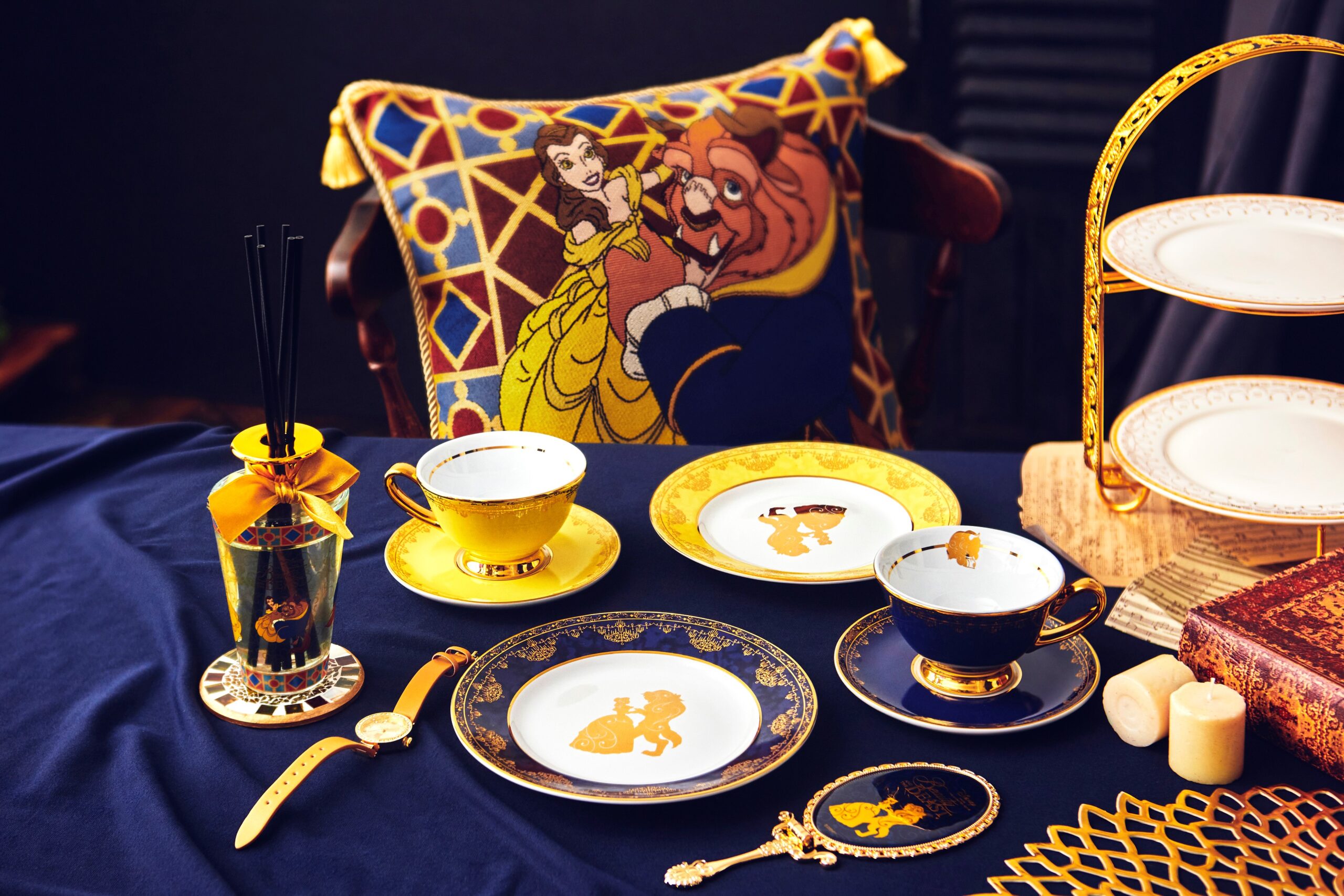 映画『美女と野獣』公開30周年を記念した特別アイテムが10月26日より発売