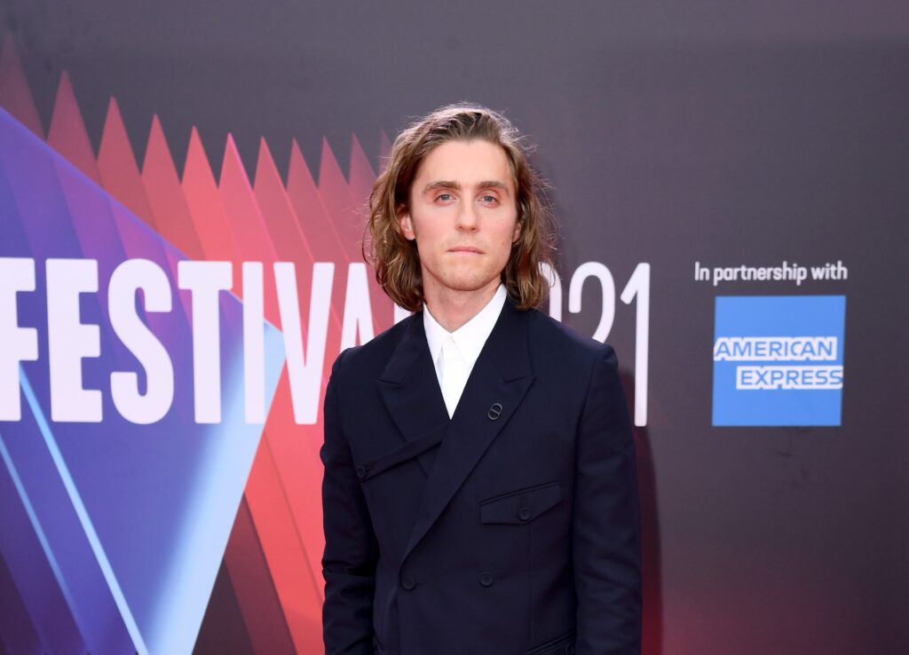 ジャック・ファーシングが第65回BFIロンドン映画祭にディオール着用で登場