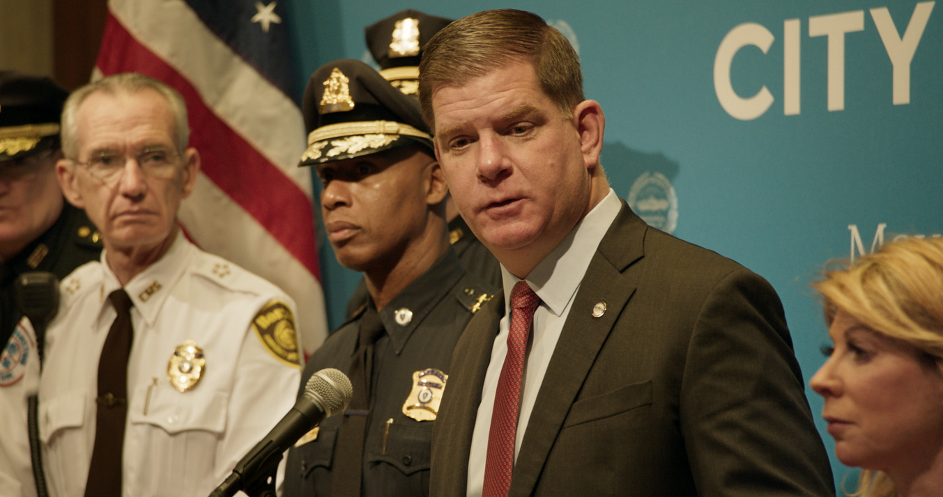 市役所などで働く職員は特別料⾦に! 映画『ボストン市庁舎』で「市役所割」実施決定