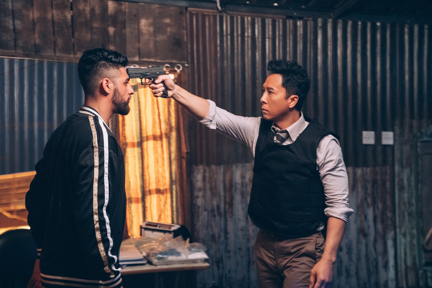 “最強”ドニー・イェンが敵のアジトにたった一人で殴り込み！『レイジング・ファイア』大迫力の本編映像解禁