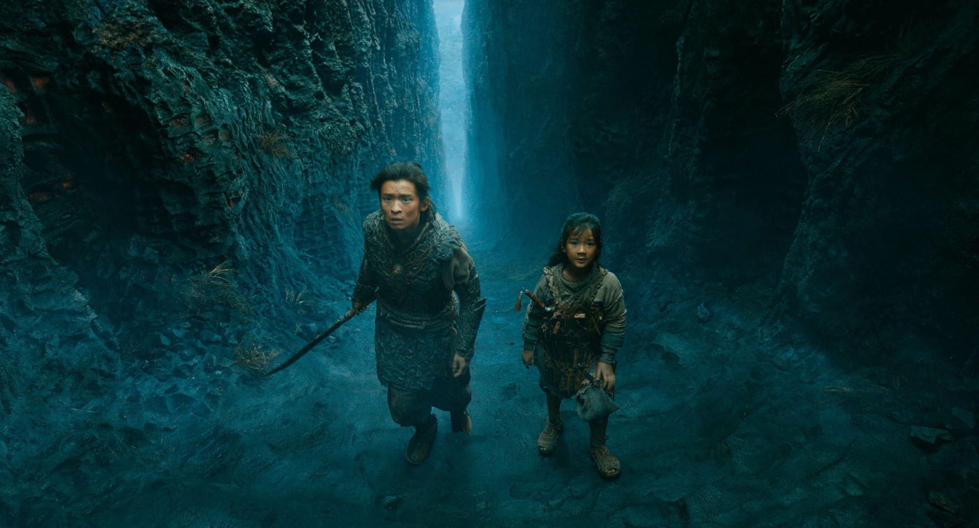 中国で168億円を超える興行収入をたたき出したメガヒット超大作『ゴッドスレイヤー 神殺しの剣』1月28日公開決定