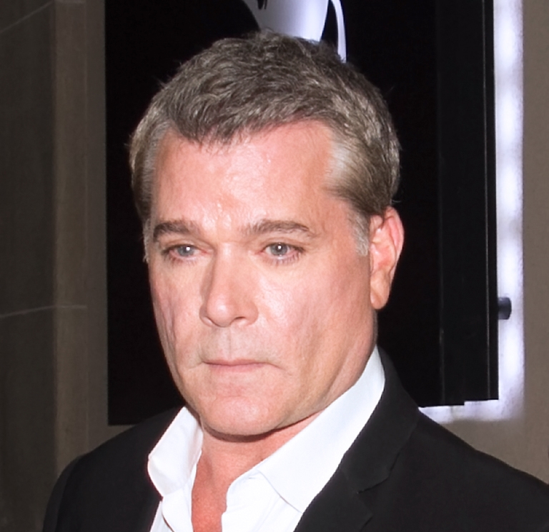 『グッドフェローズ』『フィールド・オブ・ドリームス』のレイ・リオッタが67歳で死去