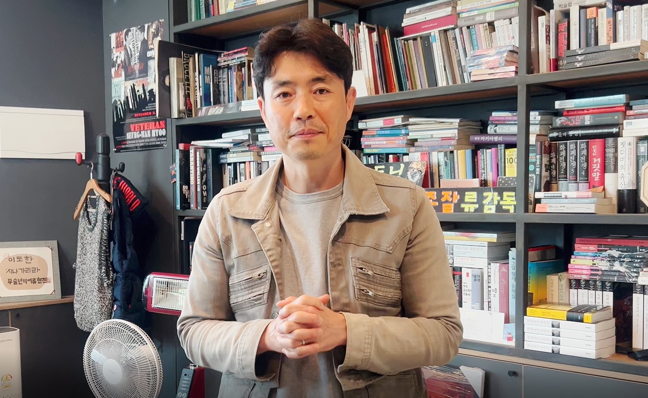 リュ・スンワン監督、『モガディシュ 脱出までの14日間』は「熱い人間ドラマを体感していただける作品」 メッセージ&メイキング動画到着