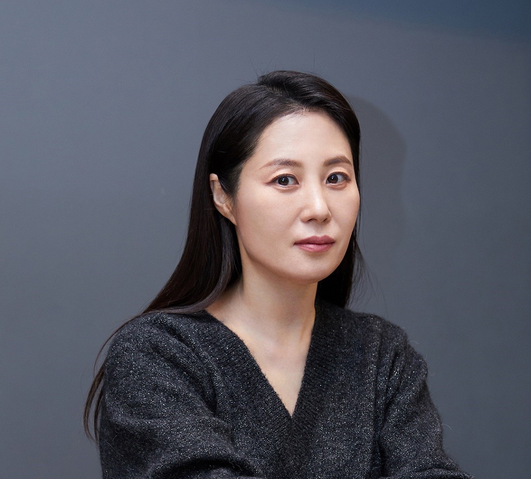 ムン・ソリ、新作『三姉妹』で「家父長制の文化や社会、暴力的だった時代に別れを告げたいと思った」