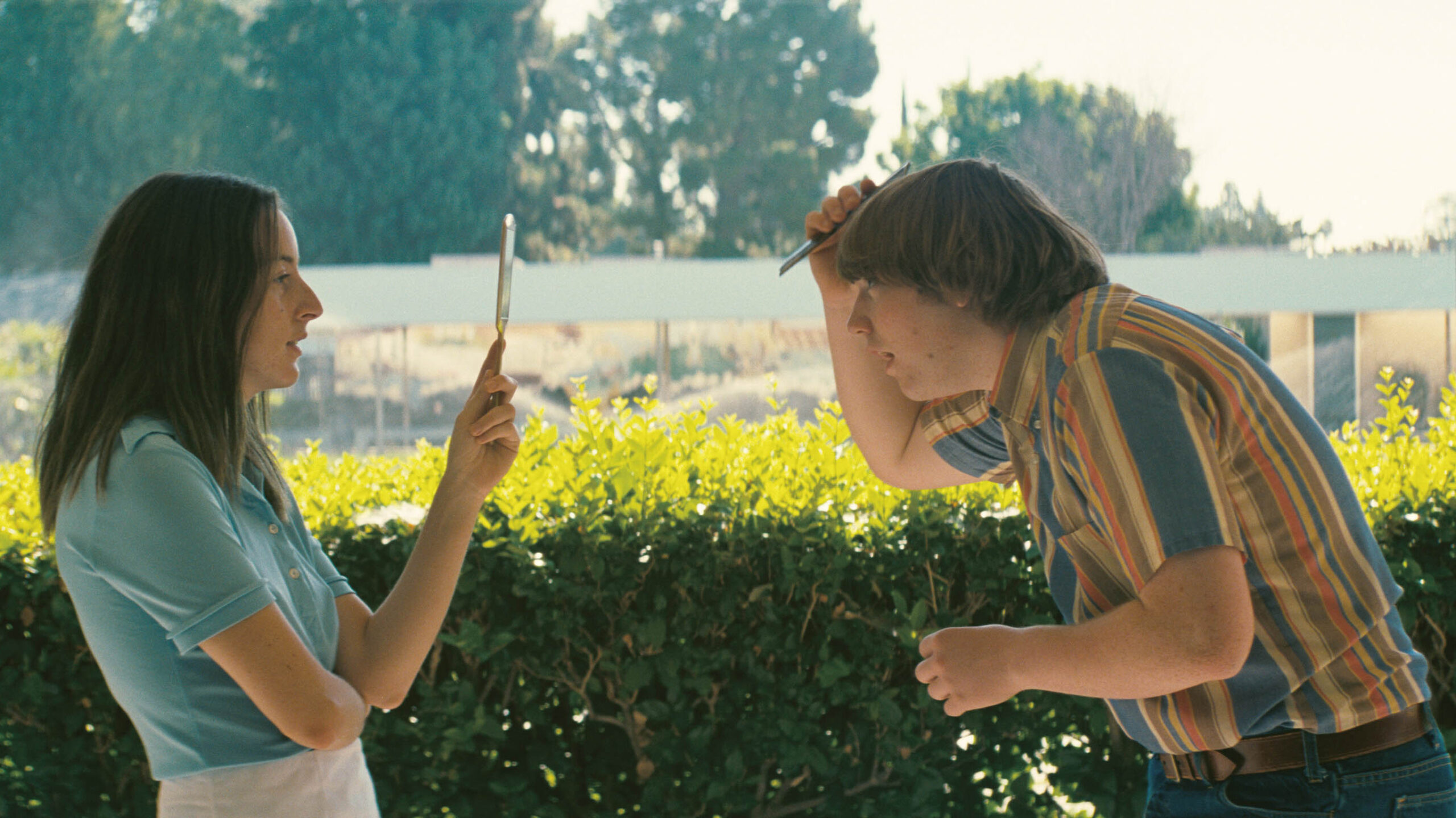 ジュリア・ロバーツが第75回カンヌ国際映画祭にディオールを纏って登場