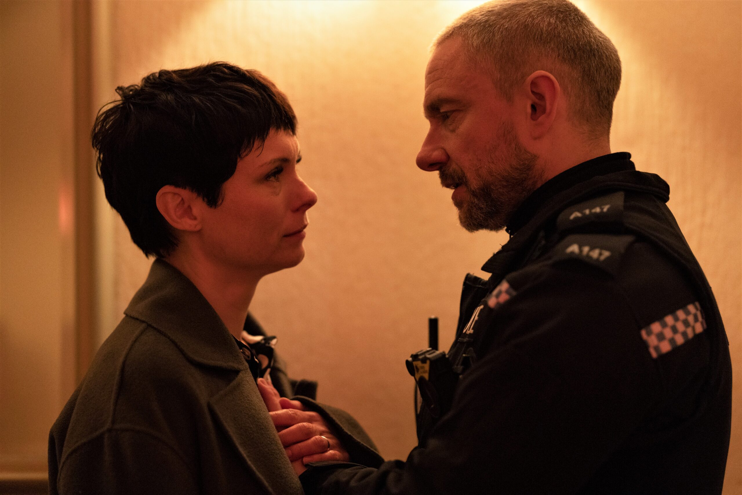 マーティン・フリーマンのダークで危うげな魅力が満載!『レスポンダー 夜に堕ちた警官』本予告映像解禁