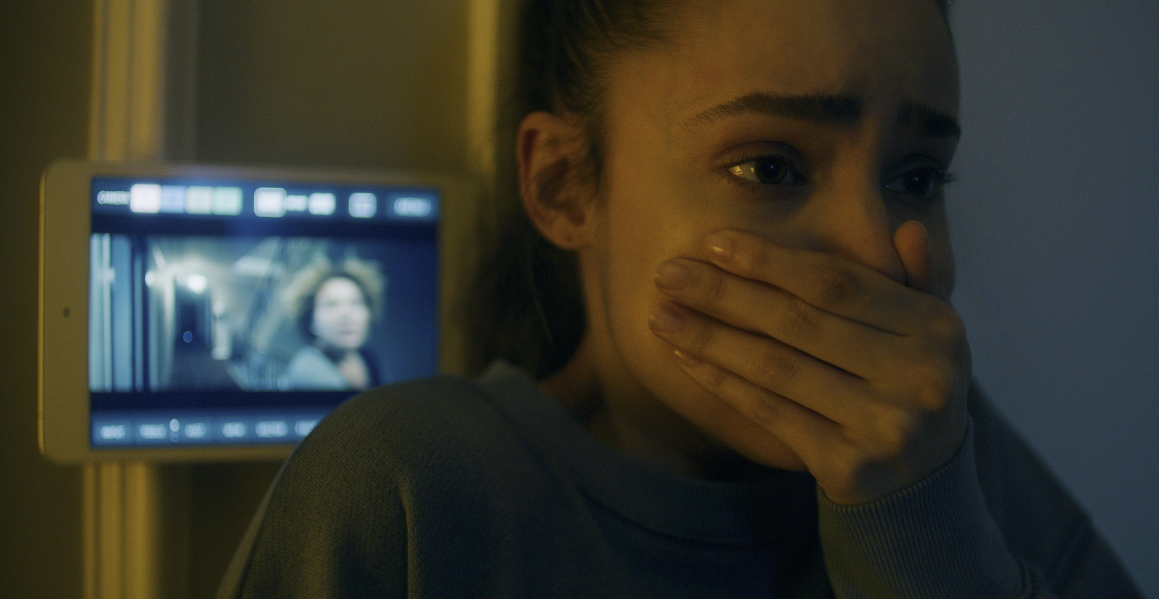 Netflix映画『パープル・ハート』で大ブレーク中! 注目女優ソフィア・カーソンの『ソングバード』新規場面カット&メッセージ解禁