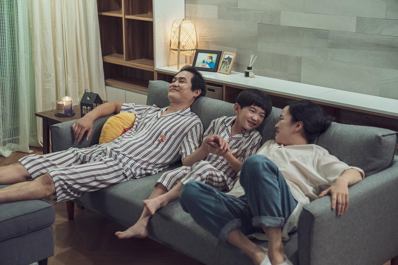 川上洋平[Alexandros]ら各界著名人が『奈落のマイホーム』に絶賛コメント　幸せ絶頂だった主人公の“災いの始まり”を収めた本編映像も解禁