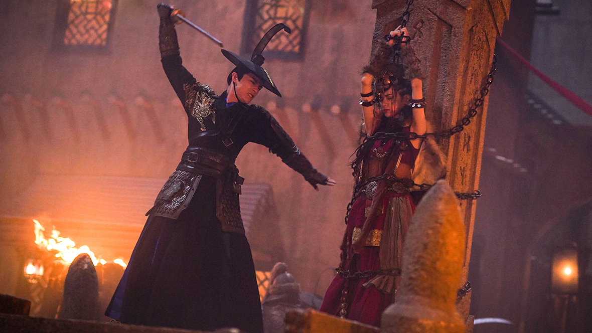 中国で2億人を超える視聴を記録したソードアクション『オーディン 斬鉄剣』予告編&ポスタービジュアル解禁