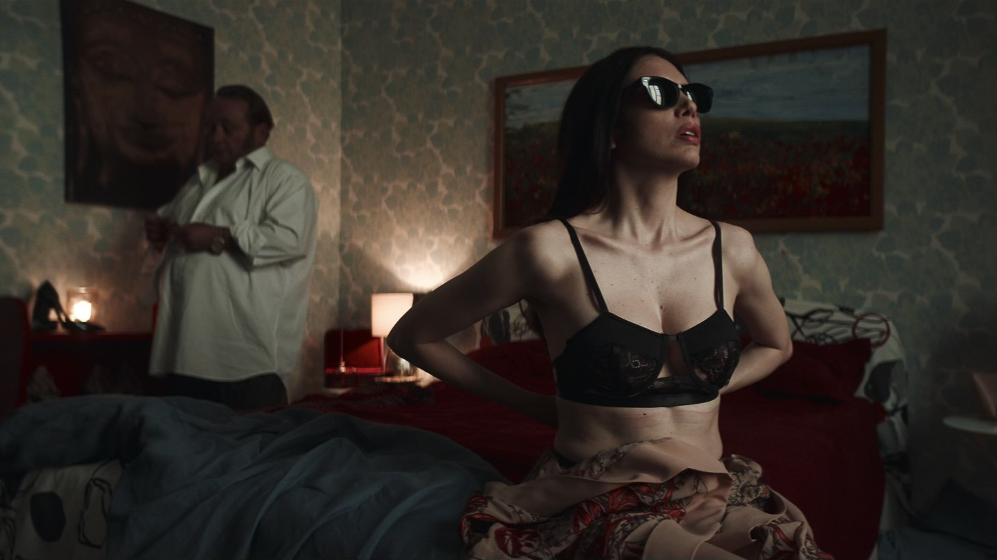 “ホラーの帝王”ダリオ・アルジェント監督の10年ぶりの最新作『Occhiali neri』が邦題『ダークグラス』として4月7日公開決定