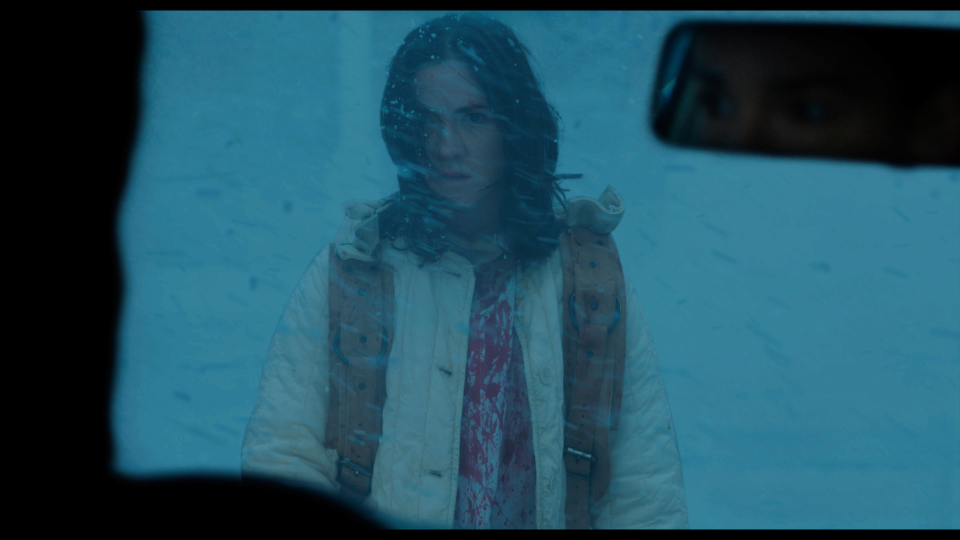 あどけない顔にはうっすらと返り血が…少女の「二面性」に背筋が凍る『エスター ファースト・キル』場面写真一挙解禁