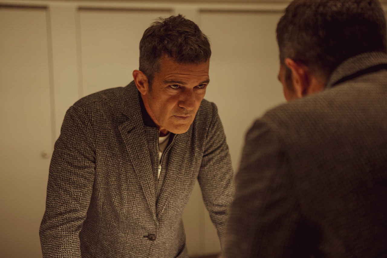 アントニオ・バンデラスとオスカル・マルティネスという大物俳優同士が小学生レベルの口喧嘩！『コンペティション』本編映像解禁