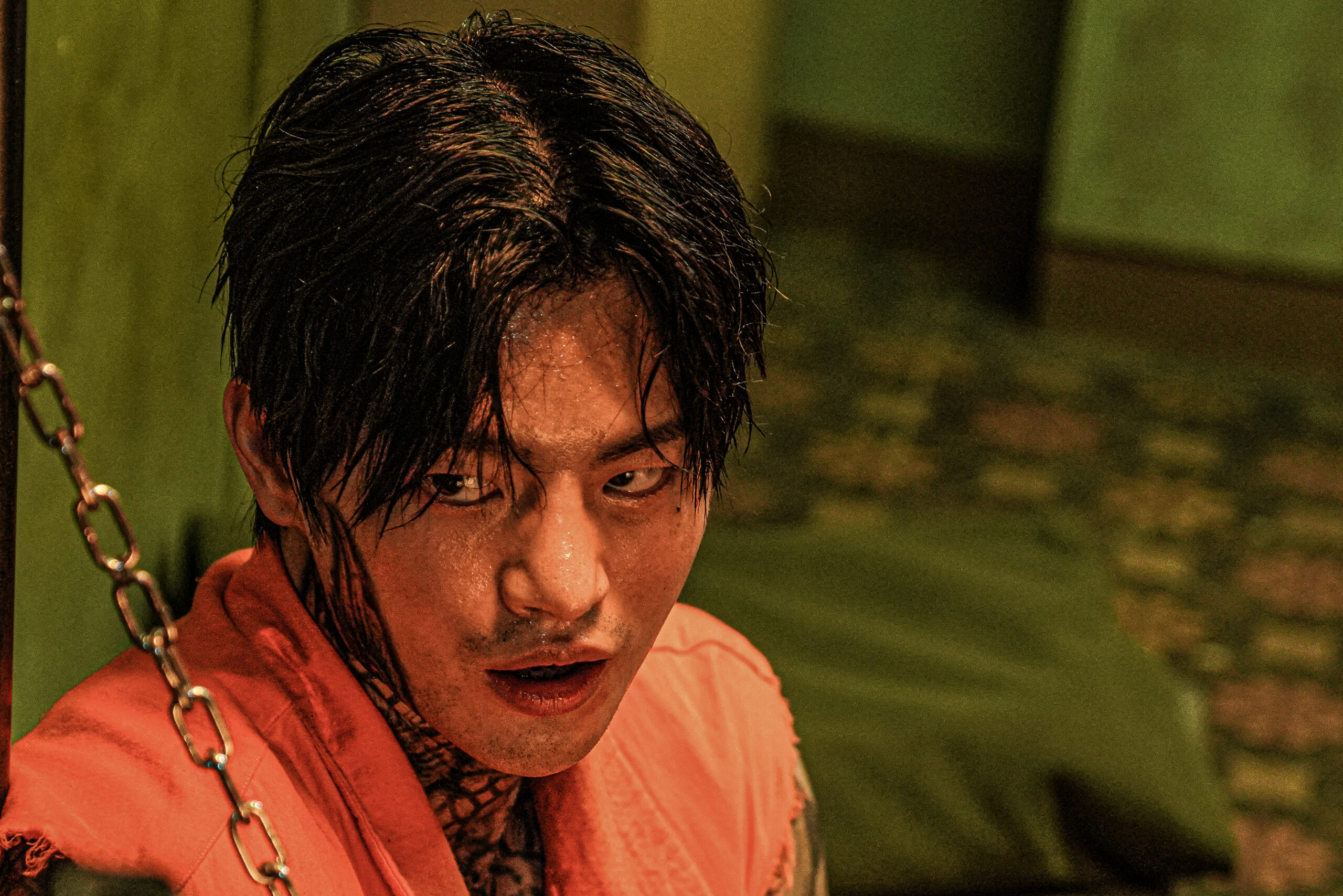 ソ・イングク、初の悪役に「絶対に演じたいと思った」『オオカミ狩り』極悪犯罪者ジョンドゥの恐るべき罪状が明らかになる本編映像解禁