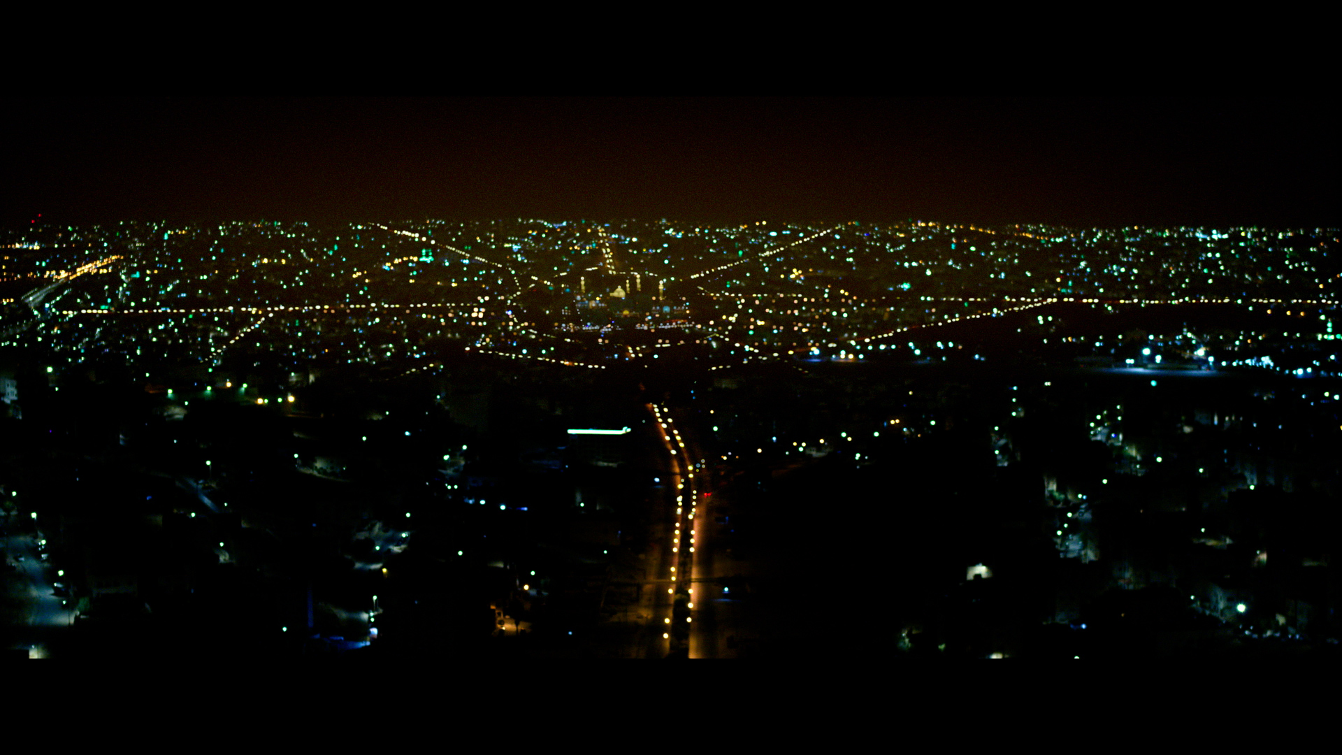 娼婦を次々殺害した悪名高き殺人鬼スパイダー・キラーの正体は“敬虔な信者”だった…『聖地には蜘蛛が巣を張る』冒頭シーン映像解禁