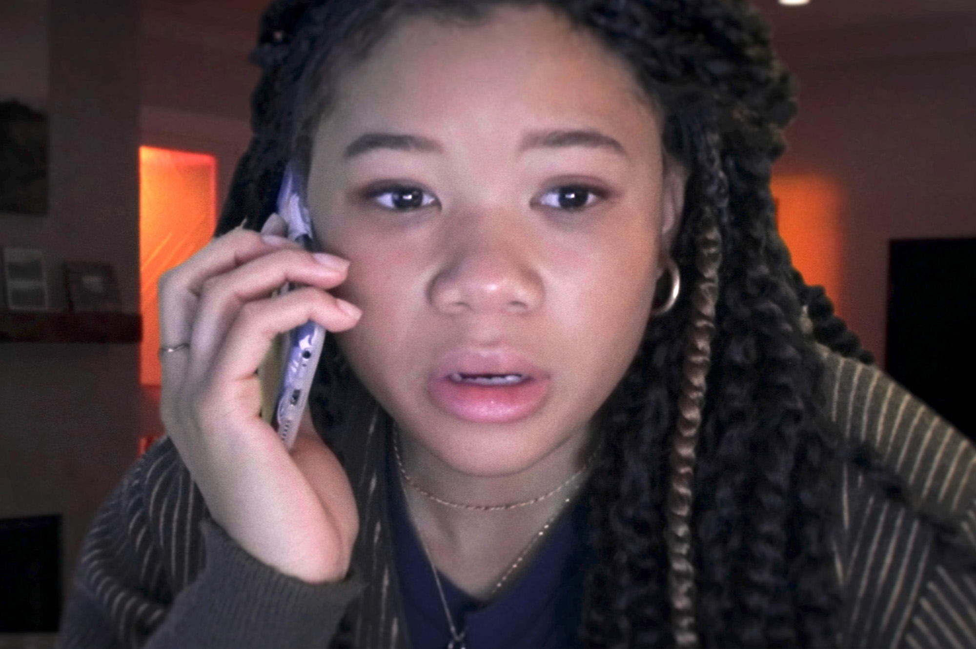 種﨑敦美が主人公の声優を務める『search/#サーチ2』吹替版の本編映像解禁! 吹替版ならではの“没⼊感”が味わえる情報量膨大シーン