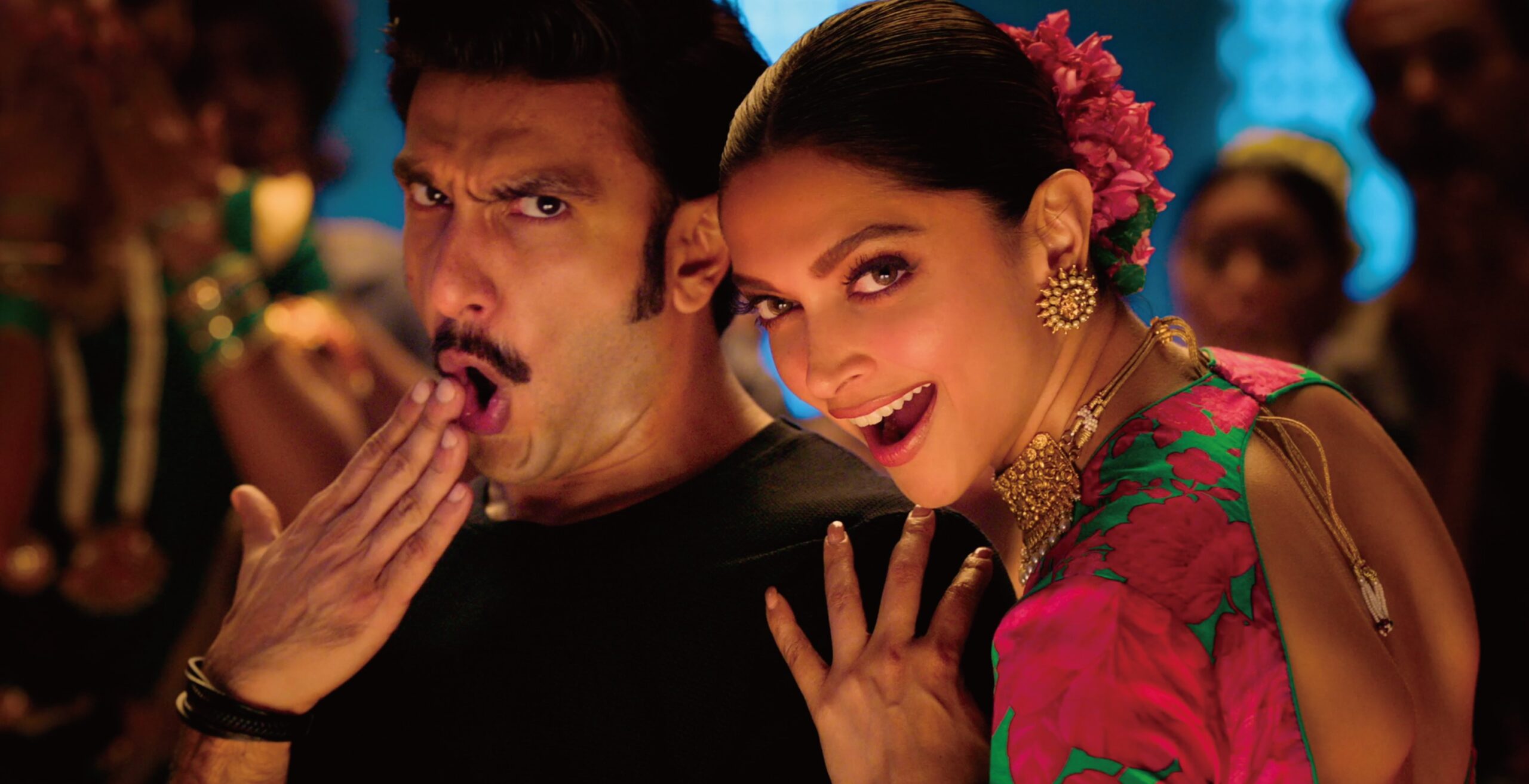 ランヴィール・シン主演『サーカス』場面写真10点一挙解禁 「インド大映画祭 IDE 2023 in K’s cinema」で日本初公開