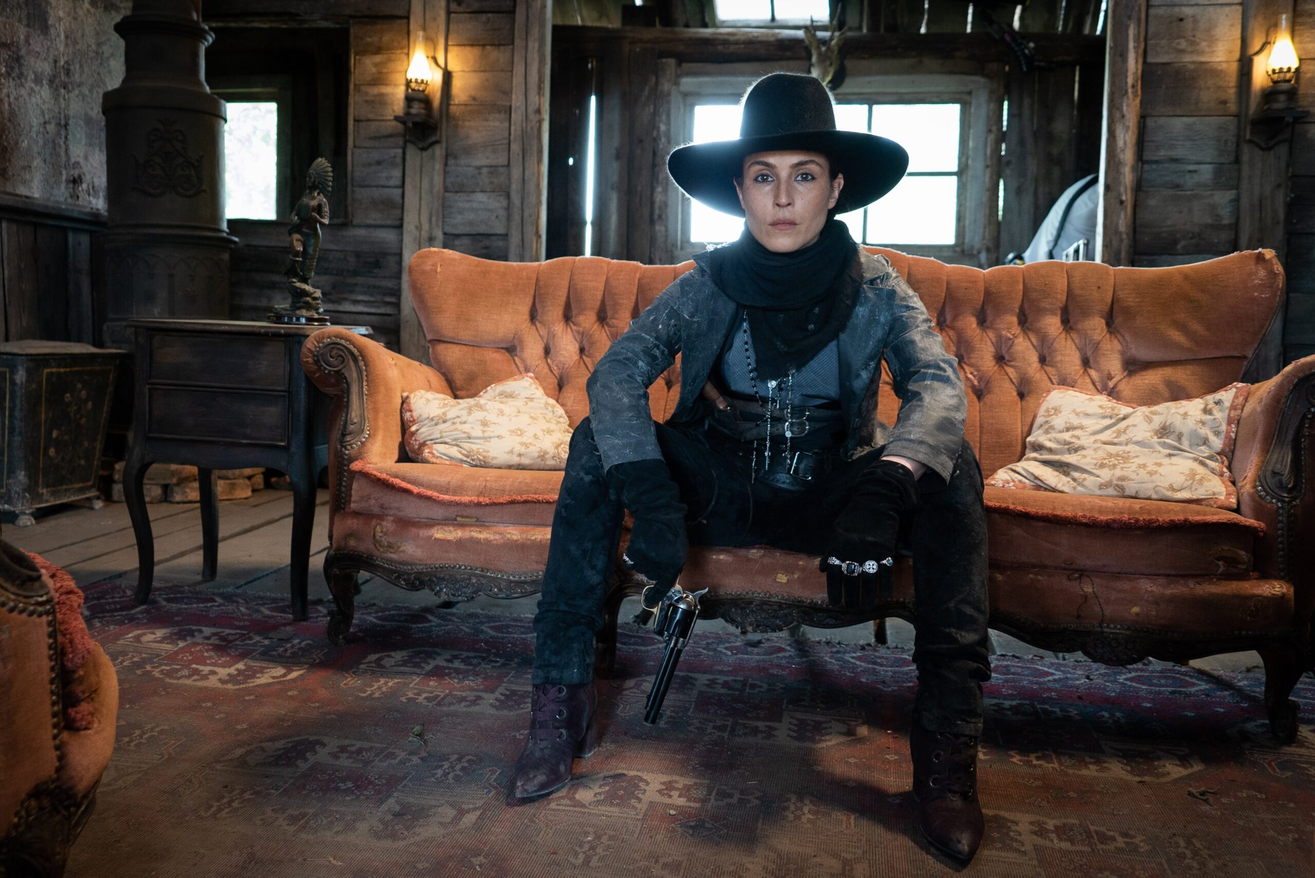 ノオミ・ラパスが「キャリアの中で最も素晴らしい作品」と太鼓判!『ジャンゴ ザ・シリーズ』インタビュー映像解禁