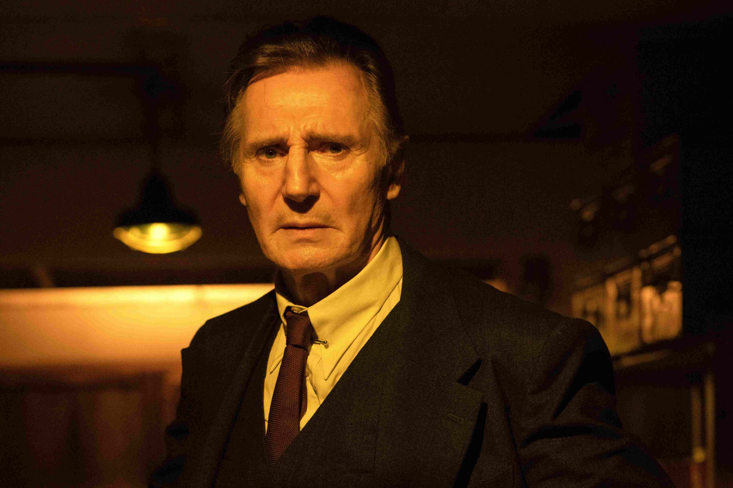 『探偵マーロウ』に伊集院静ら著名人から応援コメント到着 主演リーアム・ニーソンの特別メッセージ&マーロウに迫る危険を描く本編映像解禁