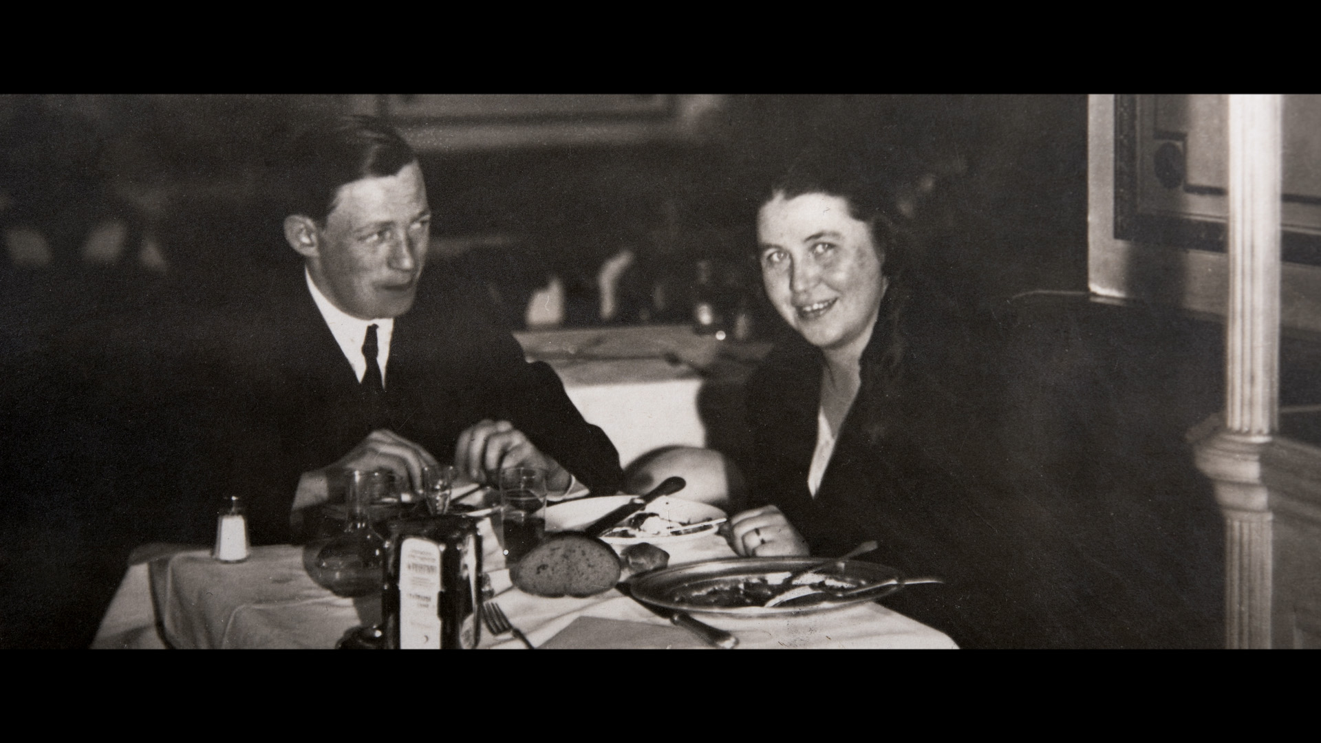 「⼈に寄り添うデザインはいかにして⽣まれたか？」ドキュメンタリー映画『アアルト』公開初日が10⽉13⽇に決定＆本ポスタービジュアル解禁