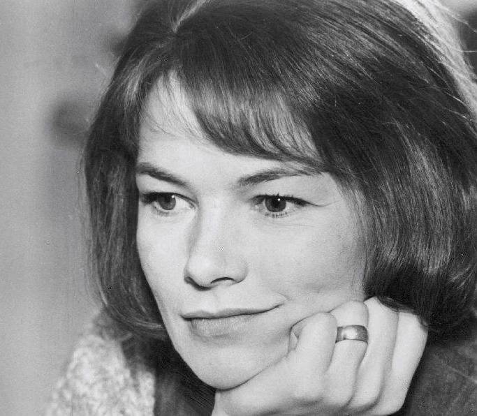 オスカー主演賞を2度受賞した英国女優グレンダ・ジャクソンが87歳で死去