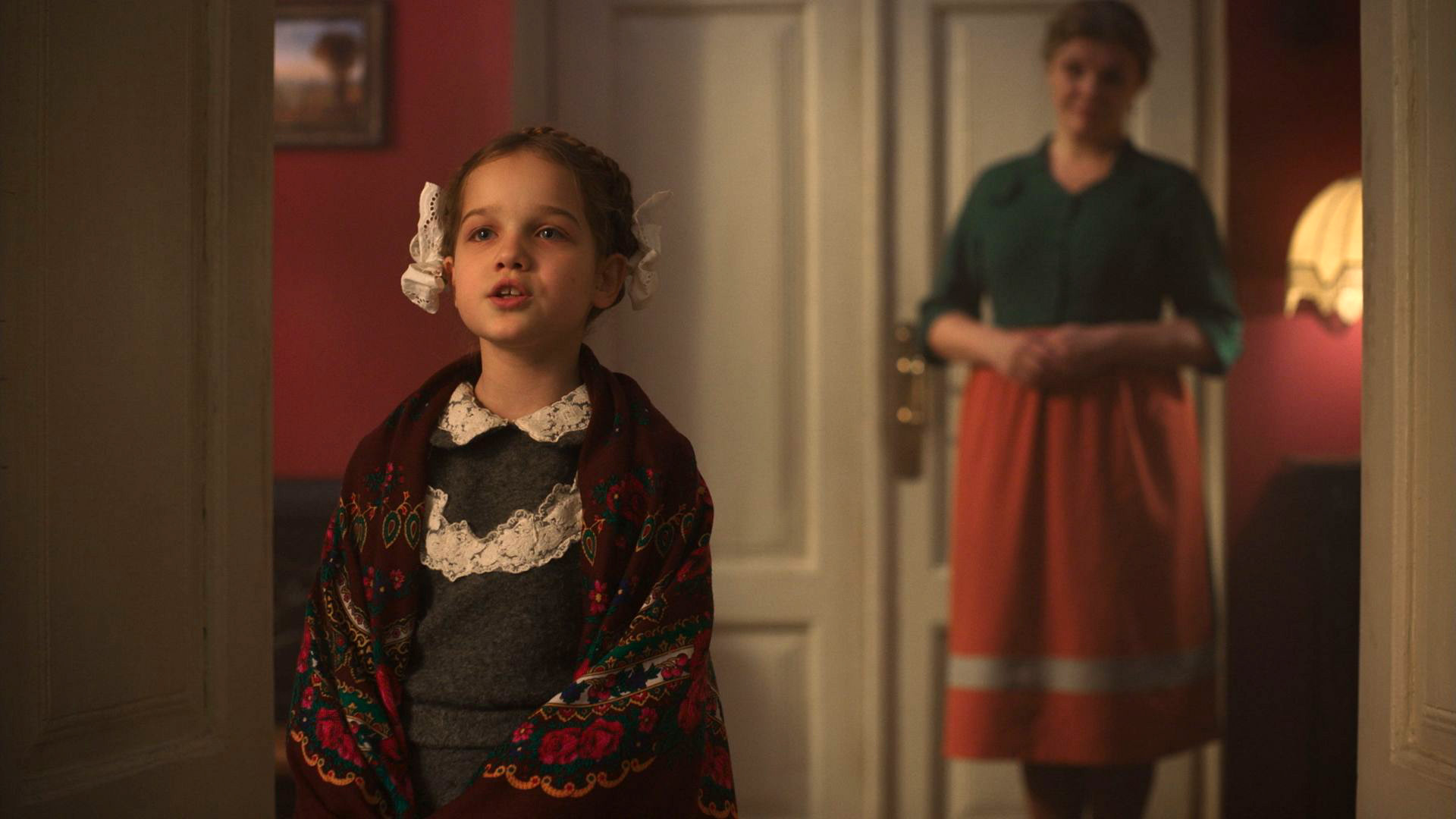 「殺さないで」ウクライナ人少女が“鐘のキャロル”をナチス兵の前で歌う『キャロル・オブ・ザ・ベル 家族の絆を奏でる詩』本編映像解禁