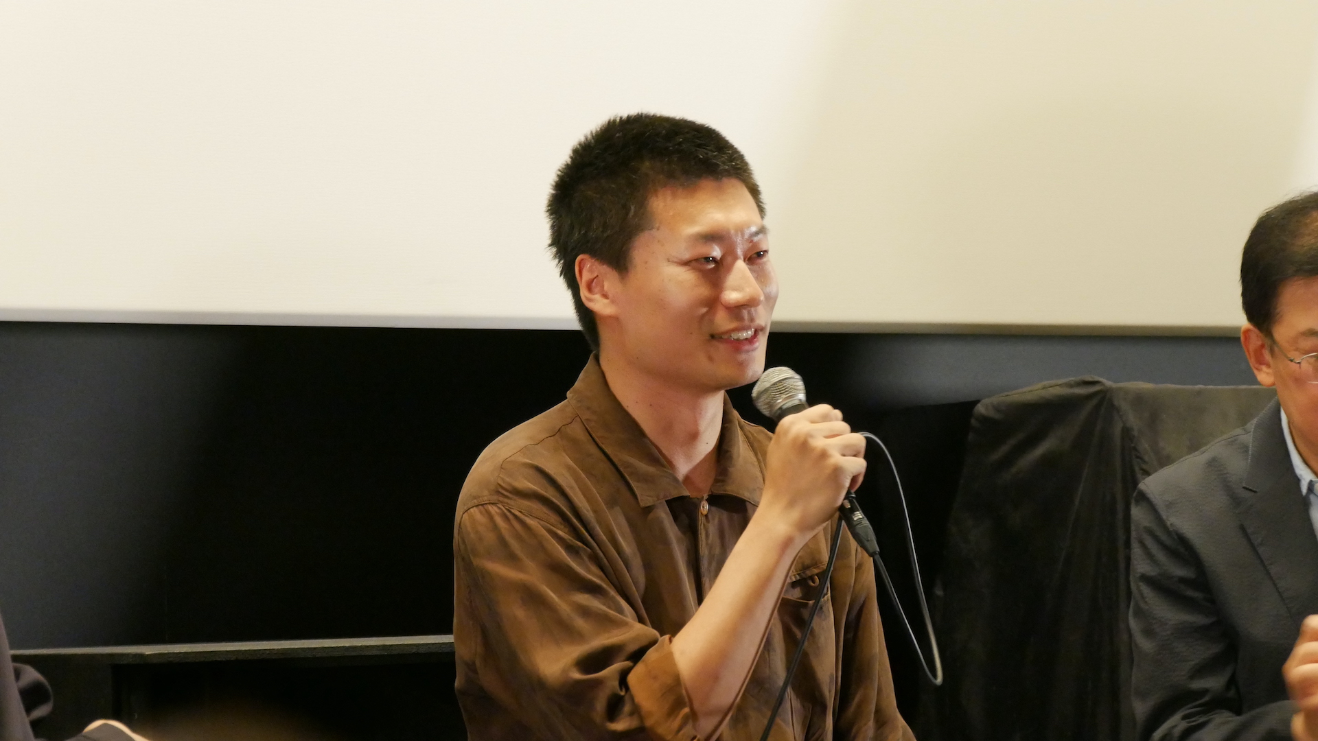 『宇宙探索編集部』アジア注目の若手監督コン・ダーシャンが来日トークイベントに登壇 観客とのQ&Aでは映画のナゾを解説