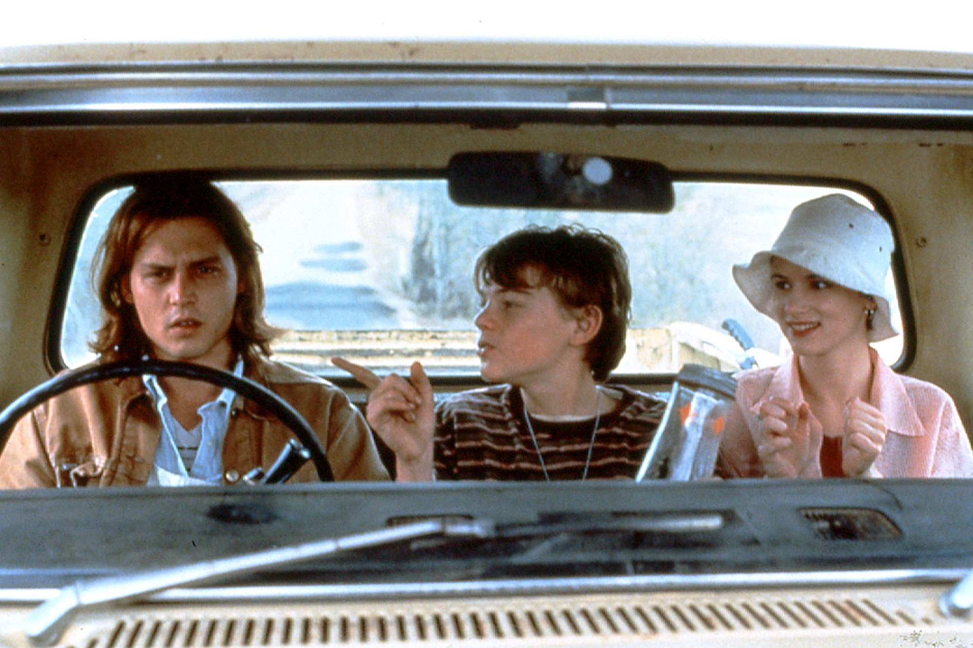 ジョニー・デップ、レオナルド・ディカプリオ共演『ギルバート・グレイプ』製作30周年を記念して10月13日よりリバイバル上映決定