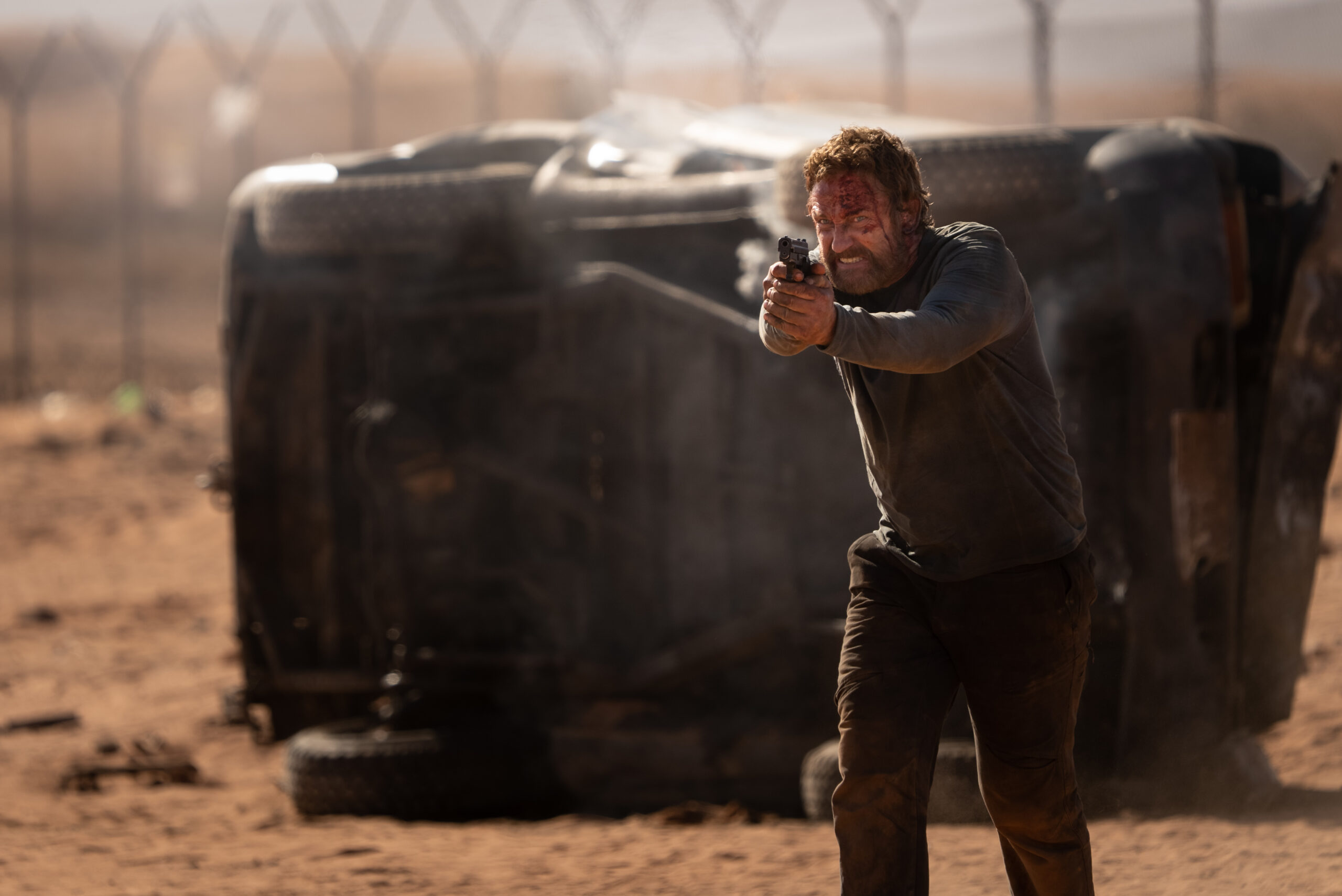 壮絶な銃撃戦に思わず息を呑む! ジェラルド・バトラー主演『カンダハル 突破せよ』本編映像&場面写真が解禁