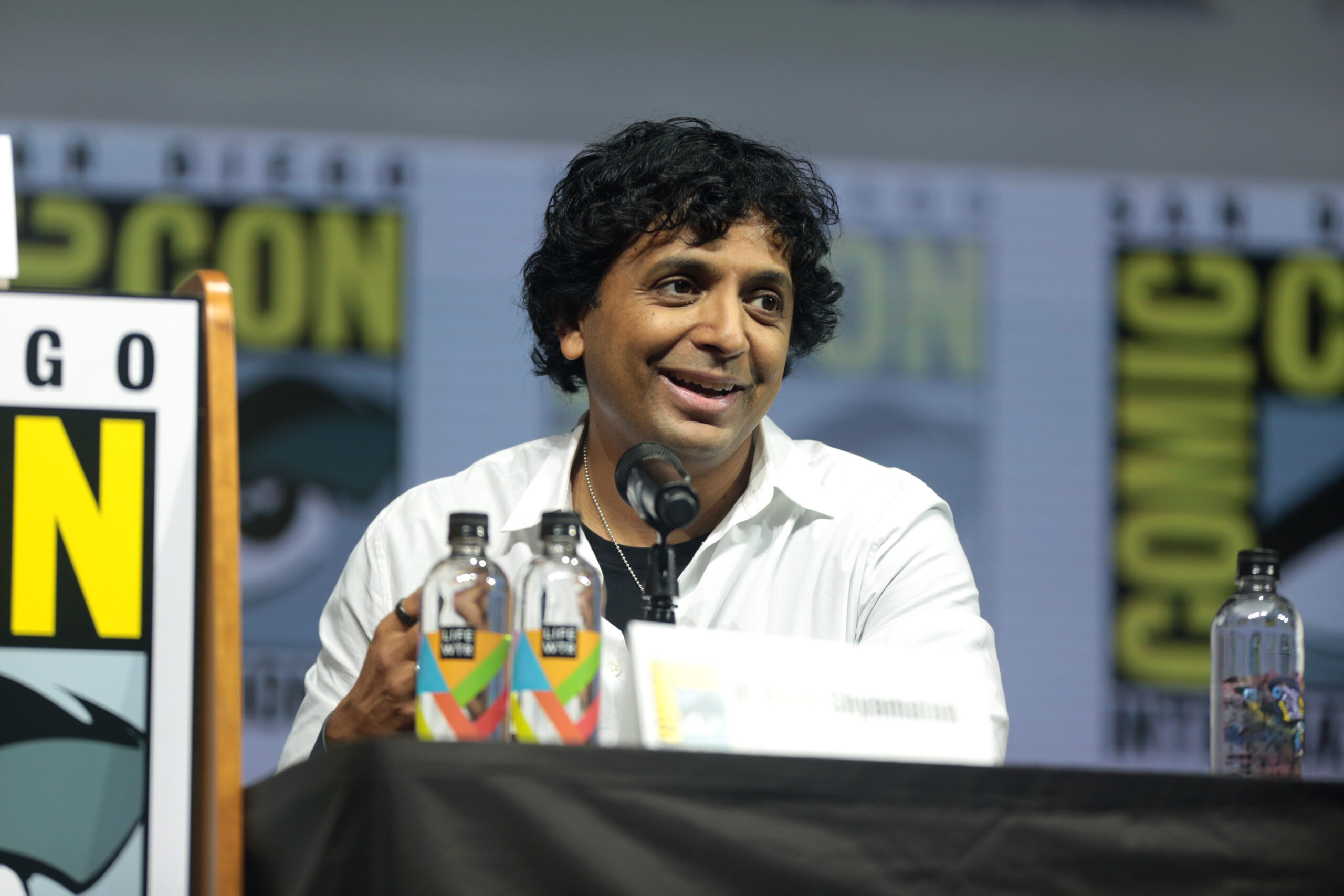 M・ナイト・シャマラン監督の次回作は“コンサートを舞台にしたサイコスリラー”に ジョシュ・ハートネットと監督の娘サレカが出演