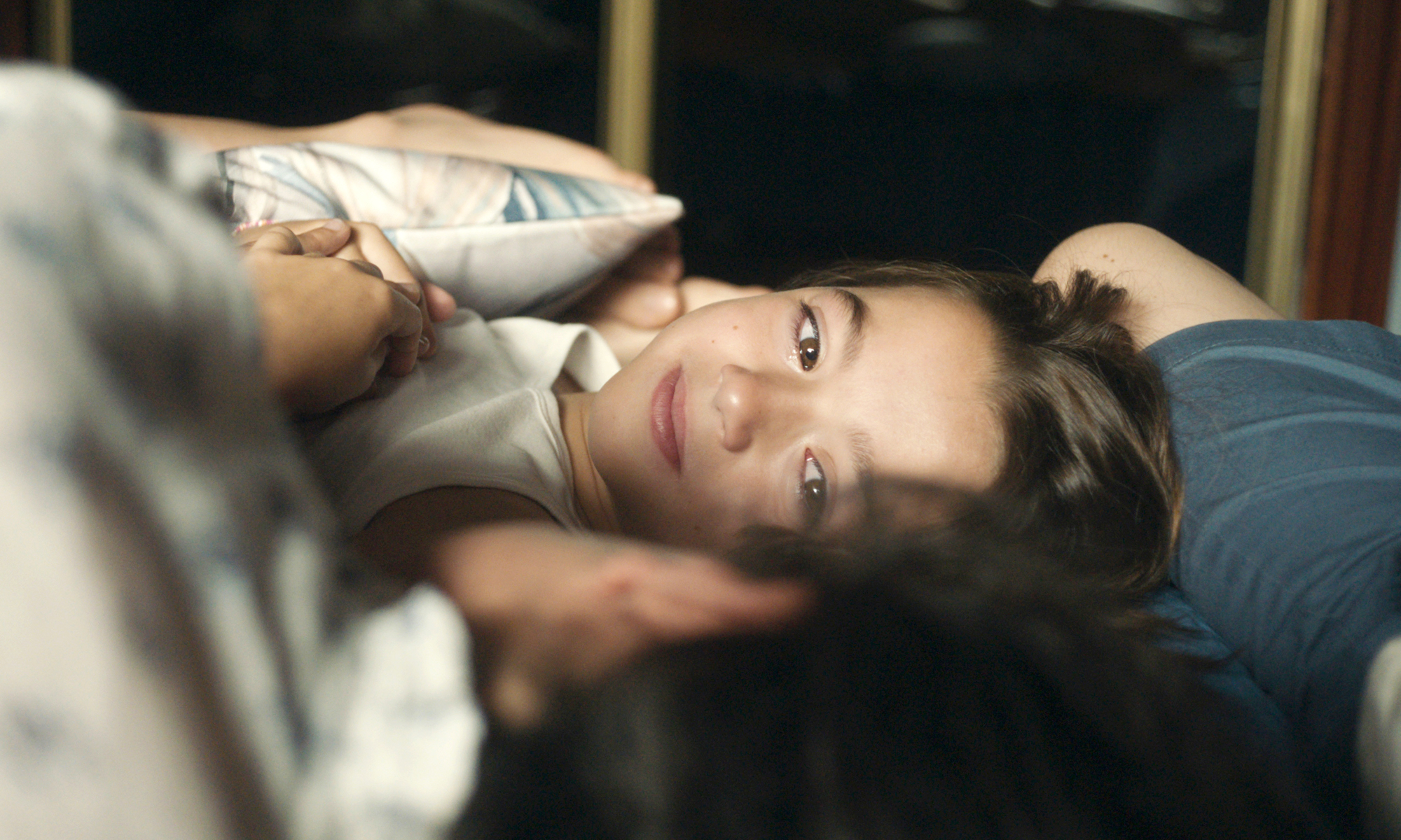 ベルリン国際映画祭にて史上最年少の9歳で主演俳優賞受賞『ミツバチと私』1月5日公開決定 本当の自分を探す子どもの葛藤と家族の物語