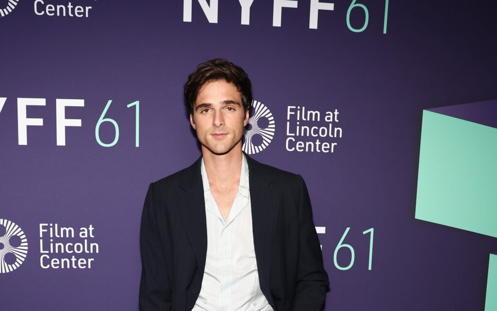 『プリシラ』のジェイコブ・エロルディがディオール着用で第61回ニューヨーク映画祭に出席