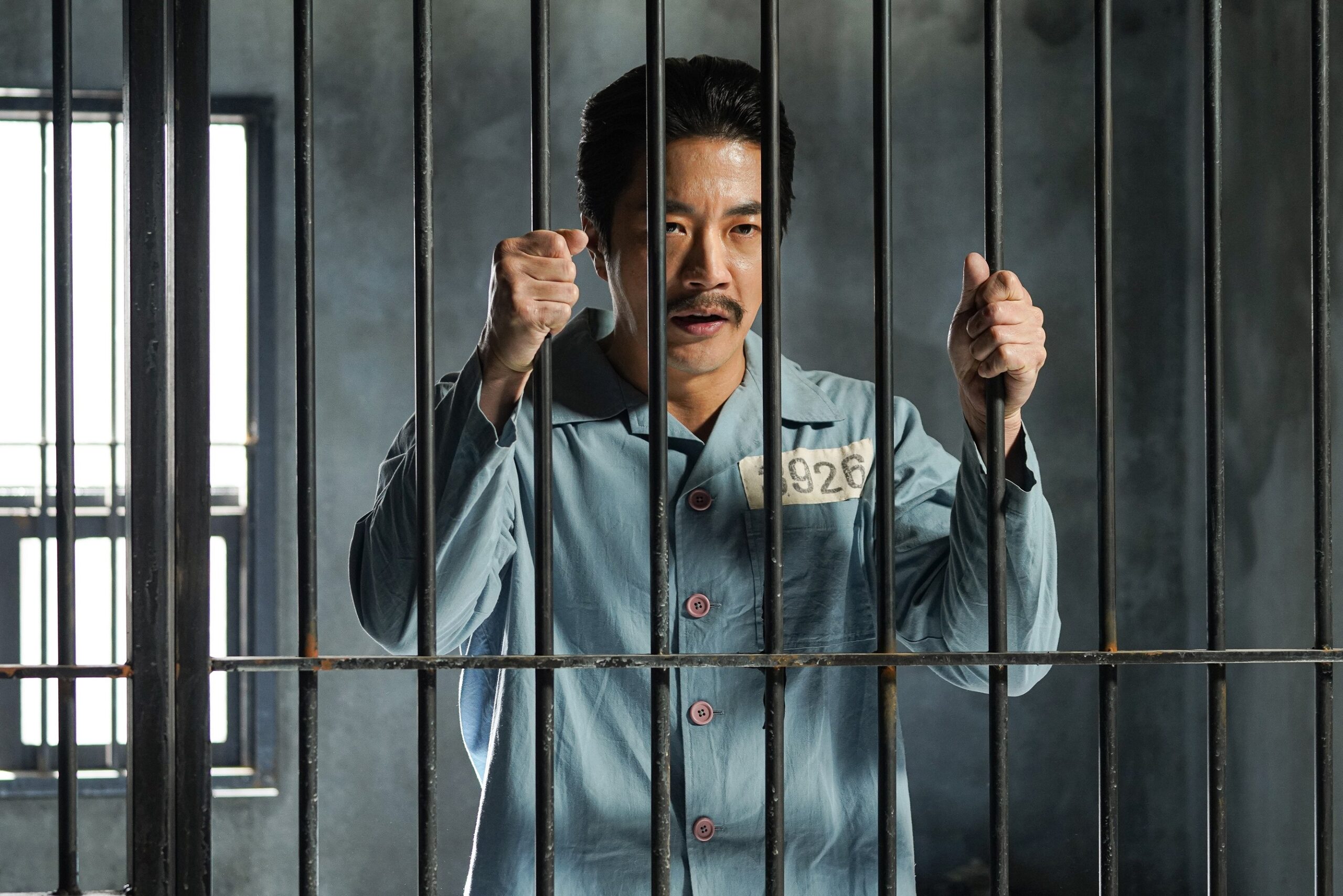 クォン・サンウが180度人生が入れ替わった2つのキャラを熱演!『スイッチ 人生最高の贈り物』キャラクター映像解禁