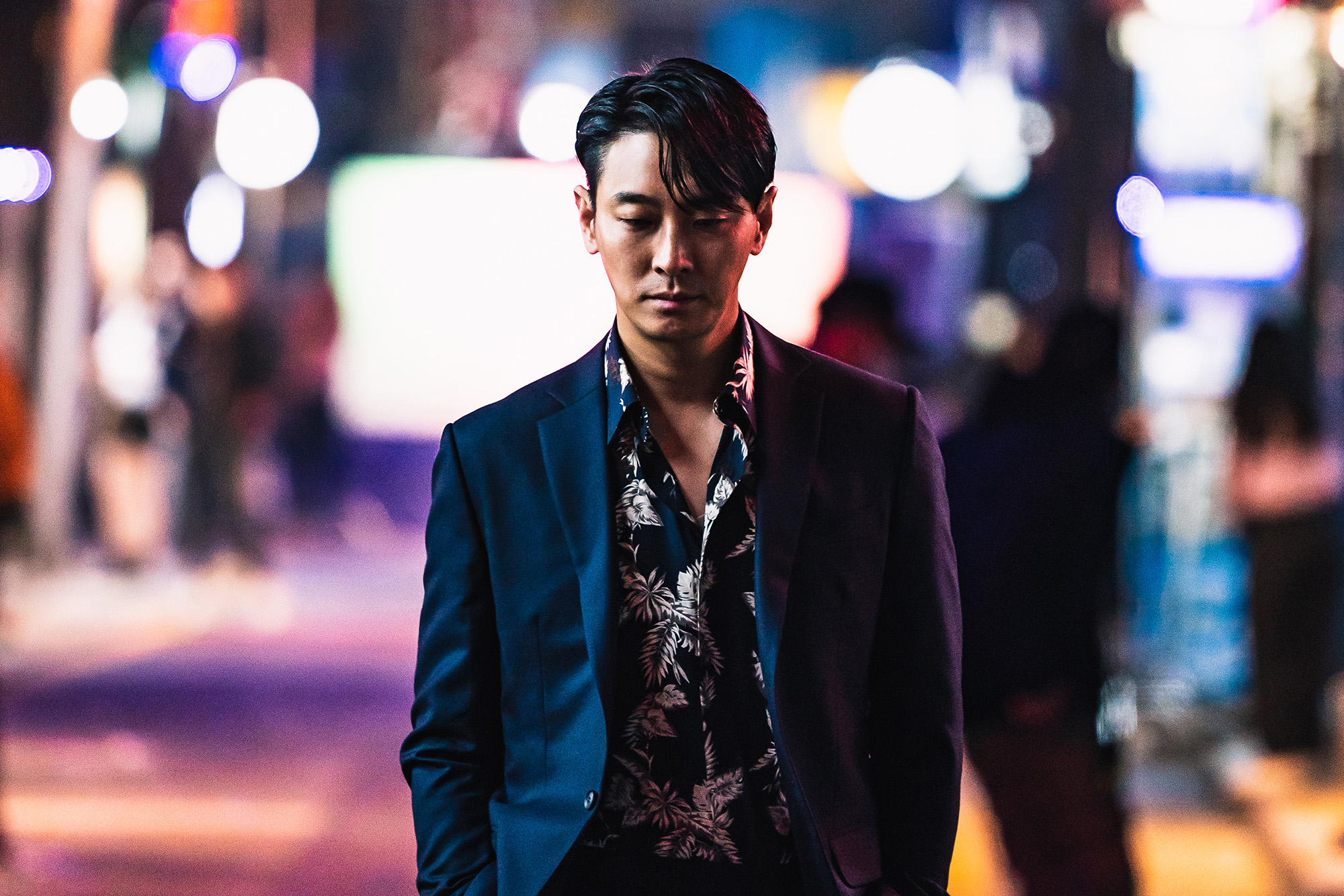 チュ・ジフンが“成功率100％”の探偵に！『ジェントルマン』2024年2月公開決定　ティザー予告＆ビジュアルも解禁