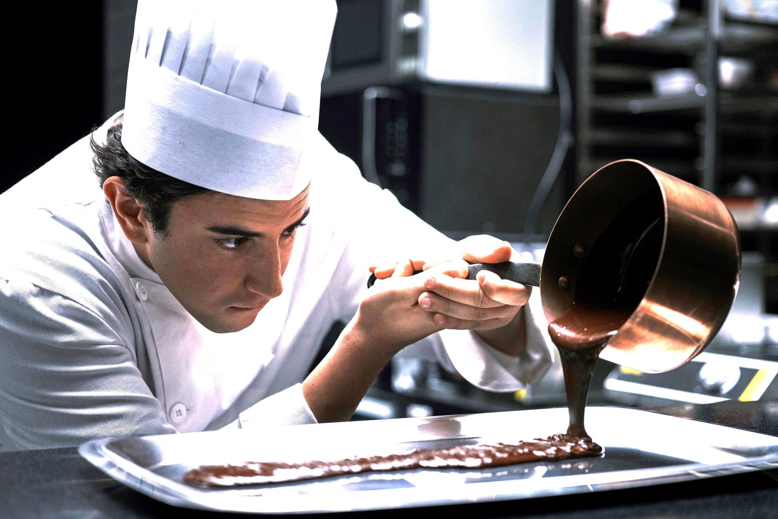 どん底から世界の頂点を目指したパティシエの奇跡の実話『パリ・ブレスト』予告編解禁 辻口博啓からのコメントも