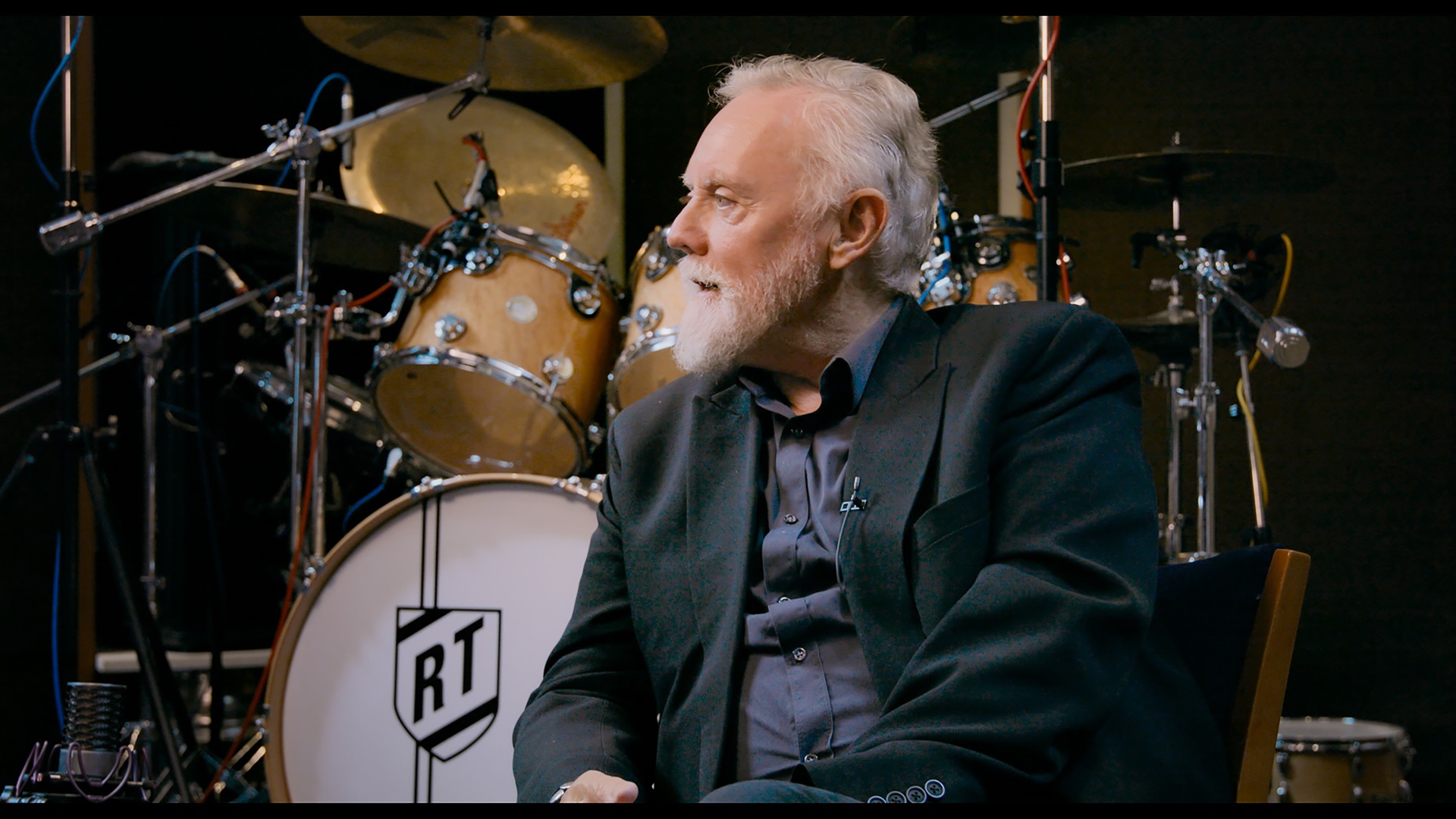 クイーンのロジャー・テイラーをはじめ来日公演を控えるバンドのドラマーたちも総出演!『COUNT ME IN 魂のリズム』場面写真解禁