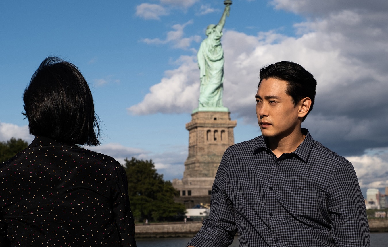 『パスト ライブス/再会』で注目度上昇中、グローバル俳優ユ・テオとは? NY&ロンドン仕込みの演技が光るドイツ生まれの韓国人