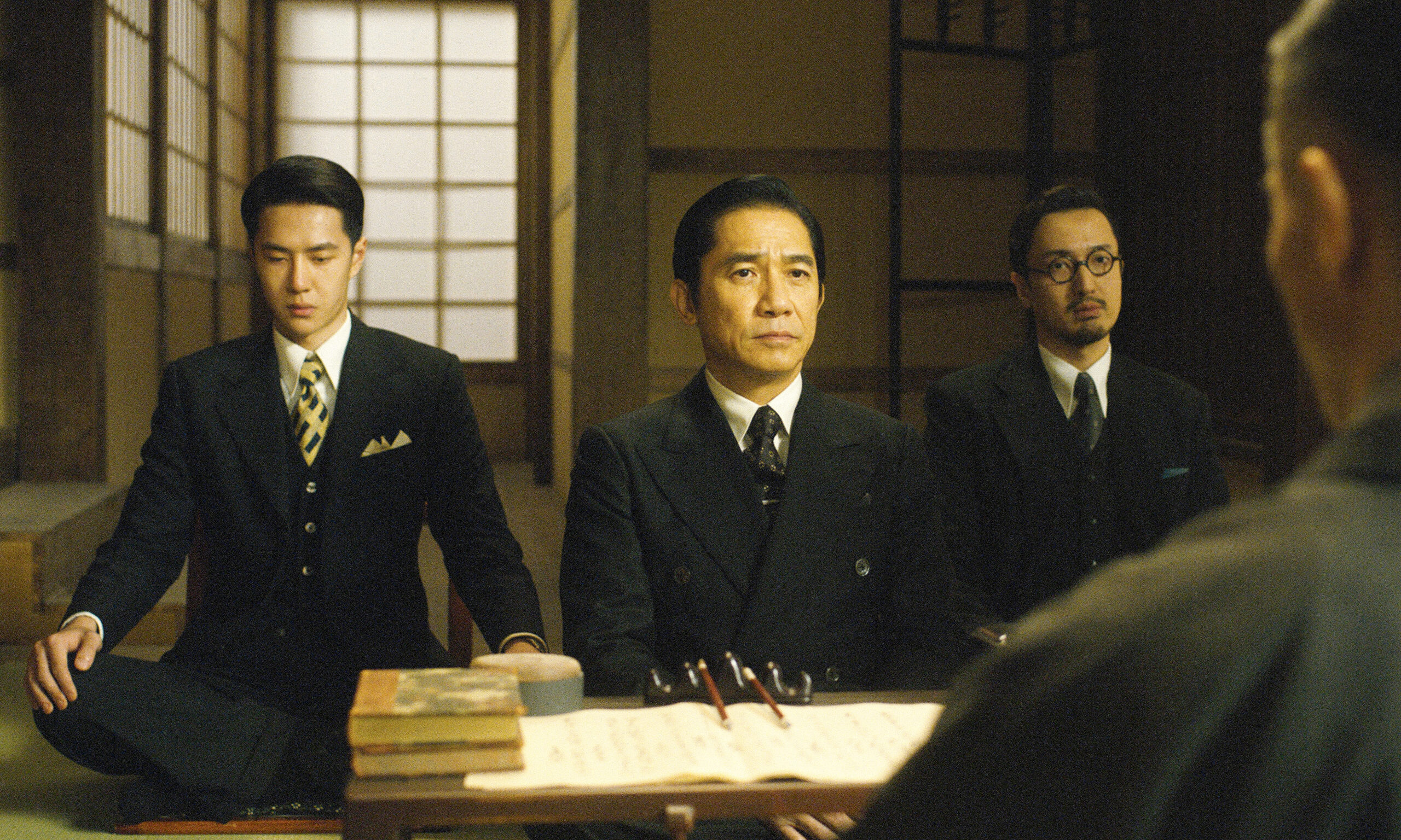 トニー・レオン VS ワン・イーボー、裏の世界で繰り広げられる美しいスパイ・ノワール『無名』予告編＆新場面写真解禁