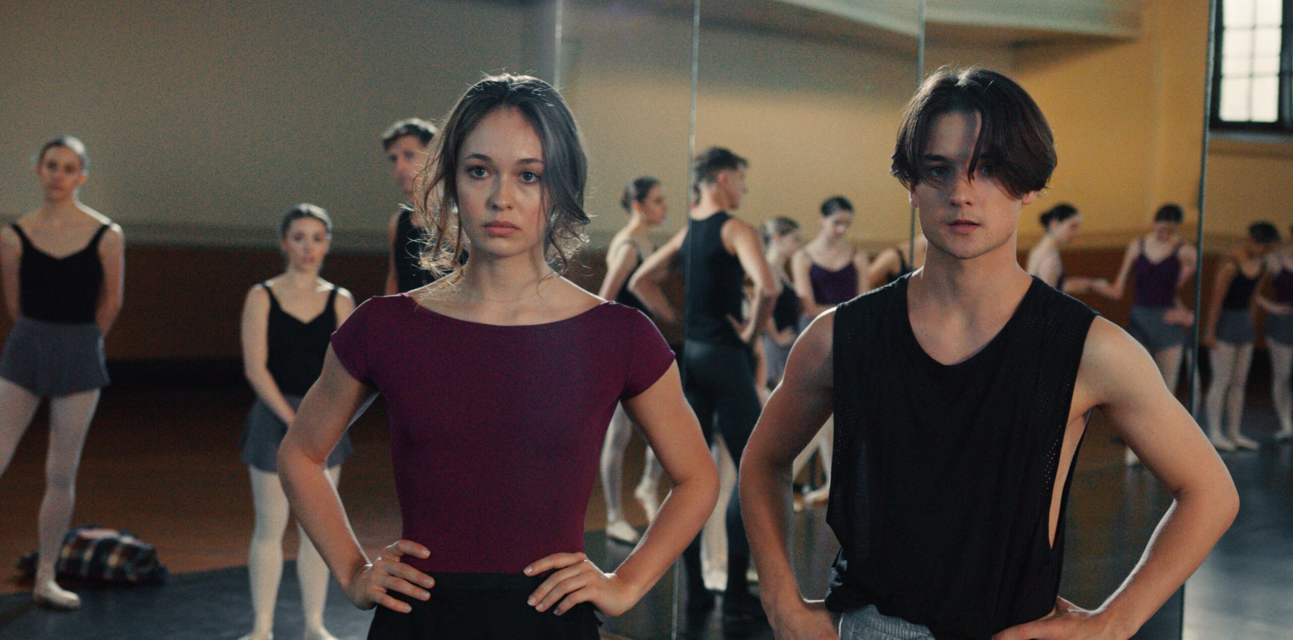 『RED SHOES/レッド・シューズ』主演ジュリエット・ドハーティのインタビュー映像解禁 草刈民代ら著名人の絶賛コメントも到着