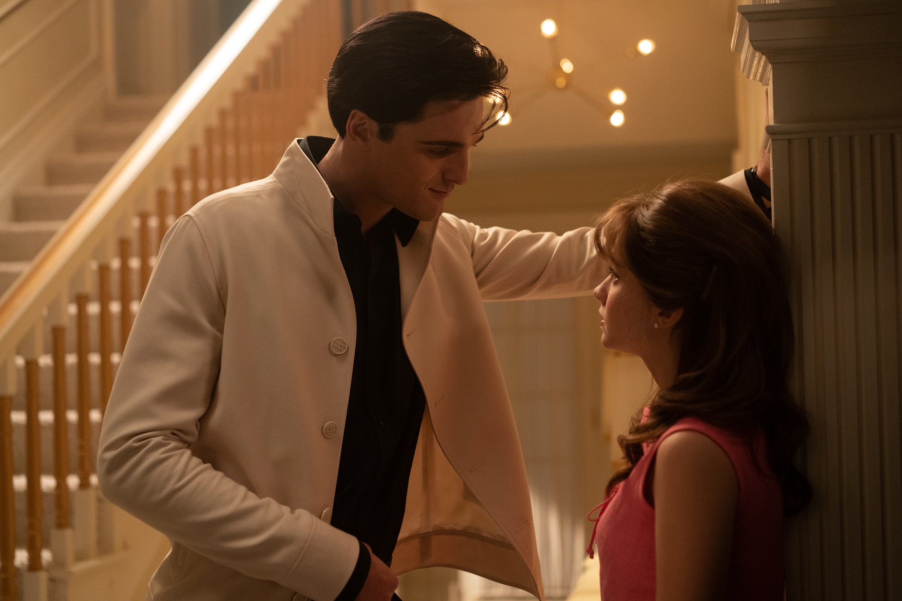 スーパースター、エルヴィス・プレスリーは意外とシャイ…？『プリシラ』恋愛の始まりを捉えたロマンティックな本編シーン解禁