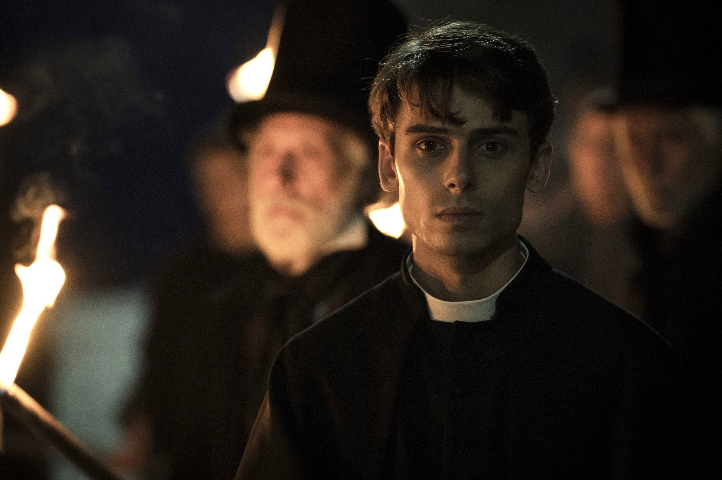 『エドガルド・モルターラ ある少年の数奇な運命』レオナルド・マルテーゼのメッセージ映像解禁 鈴木エイトら著名人コメントも到着