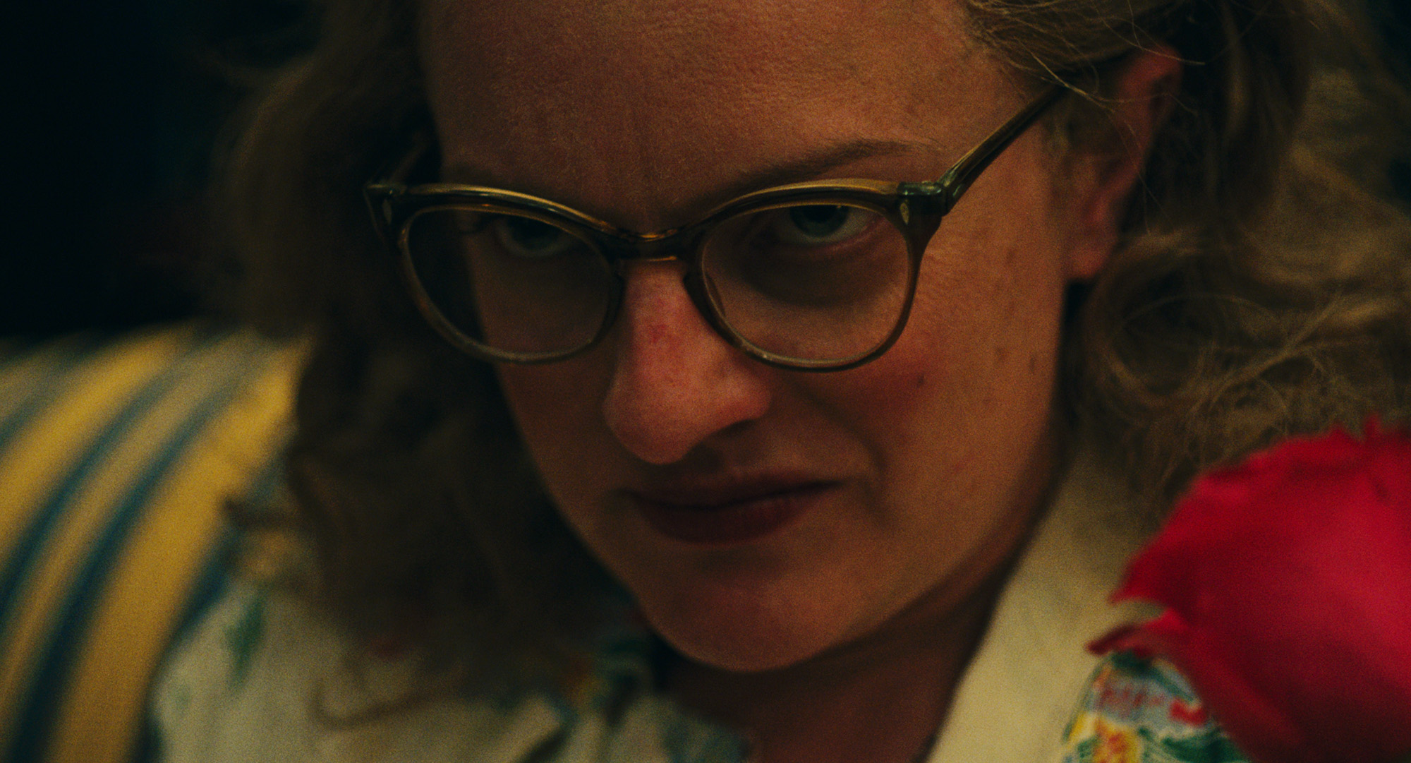 「婚前交渉の話を聞かせて」“魔女”と呼ばれた作家シャーリイ・ジャクスンが新婚夫婦を挑発する『Shirley シャーリイ』本編映像解禁