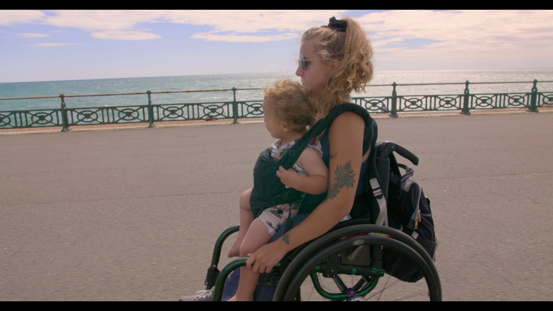 「同じ外見の人には一度も会ったことがない」極めてまれな障がいを持つエラ・グレンディニング監督による『わたしの物語』予告編解禁