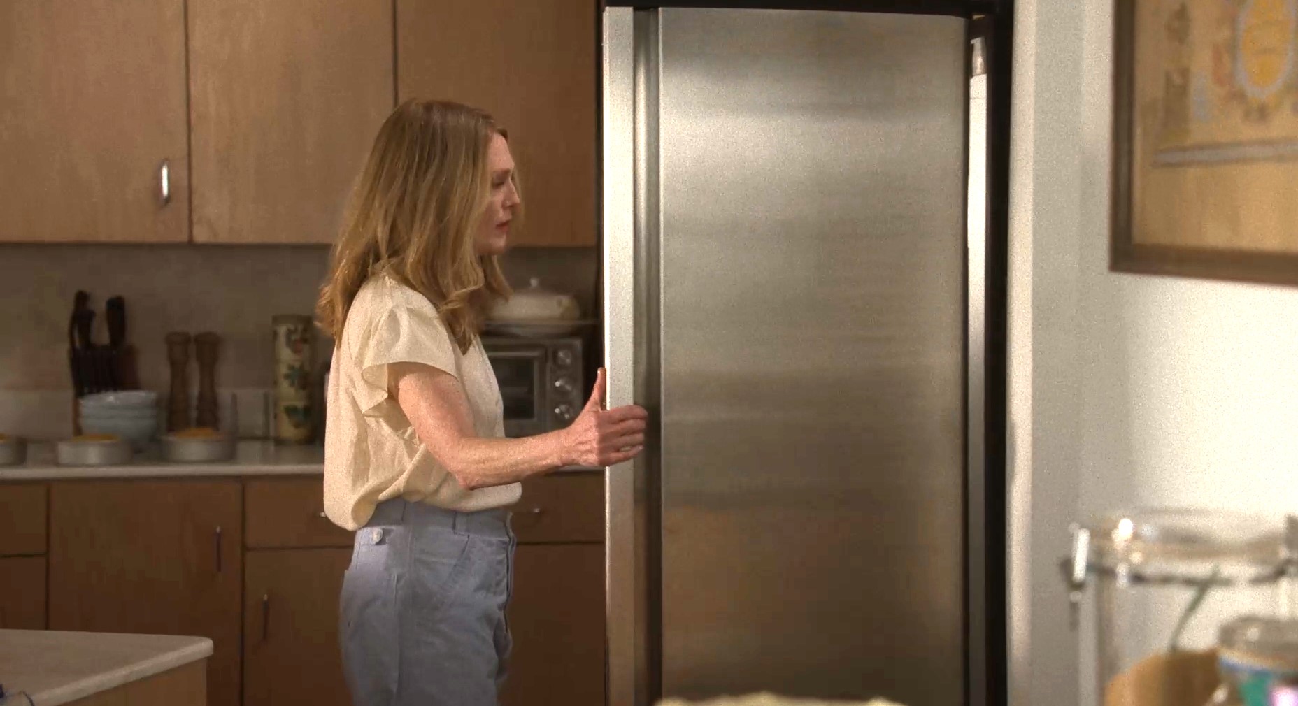 日常的なシーンにミスマッチな音楽の“秘密”とは?『メイ・ディセンバー ゆれる真実』ミシェル・ルグランの楽曲を使用した本編映像解禁